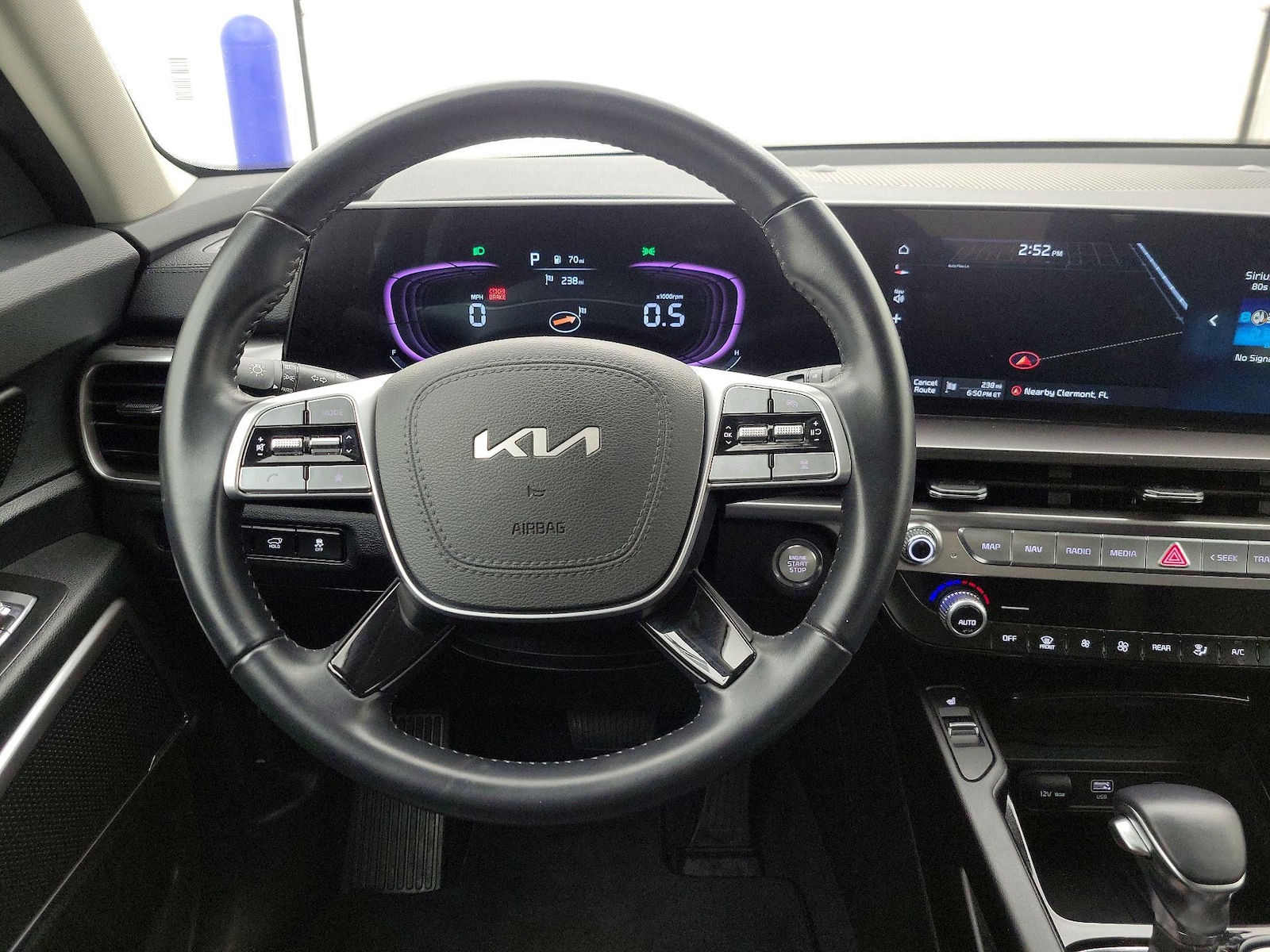 2025 Kia Telluride S - Photo 11