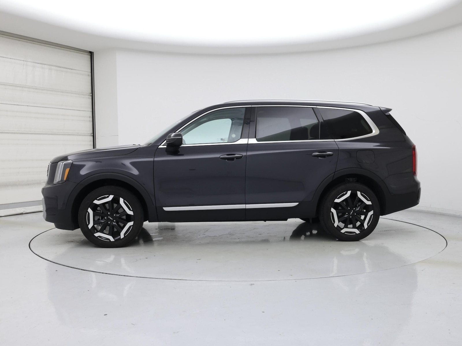 2025 Kia Telluride S - Photo 4