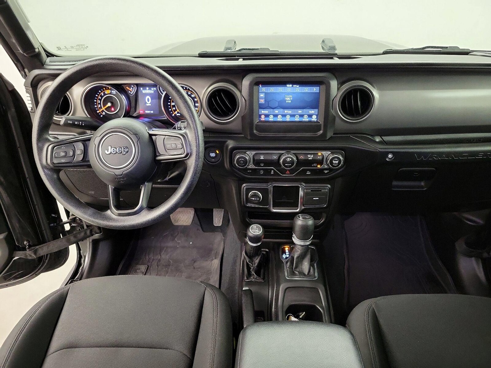Apple CarPlay® & Android Auto™