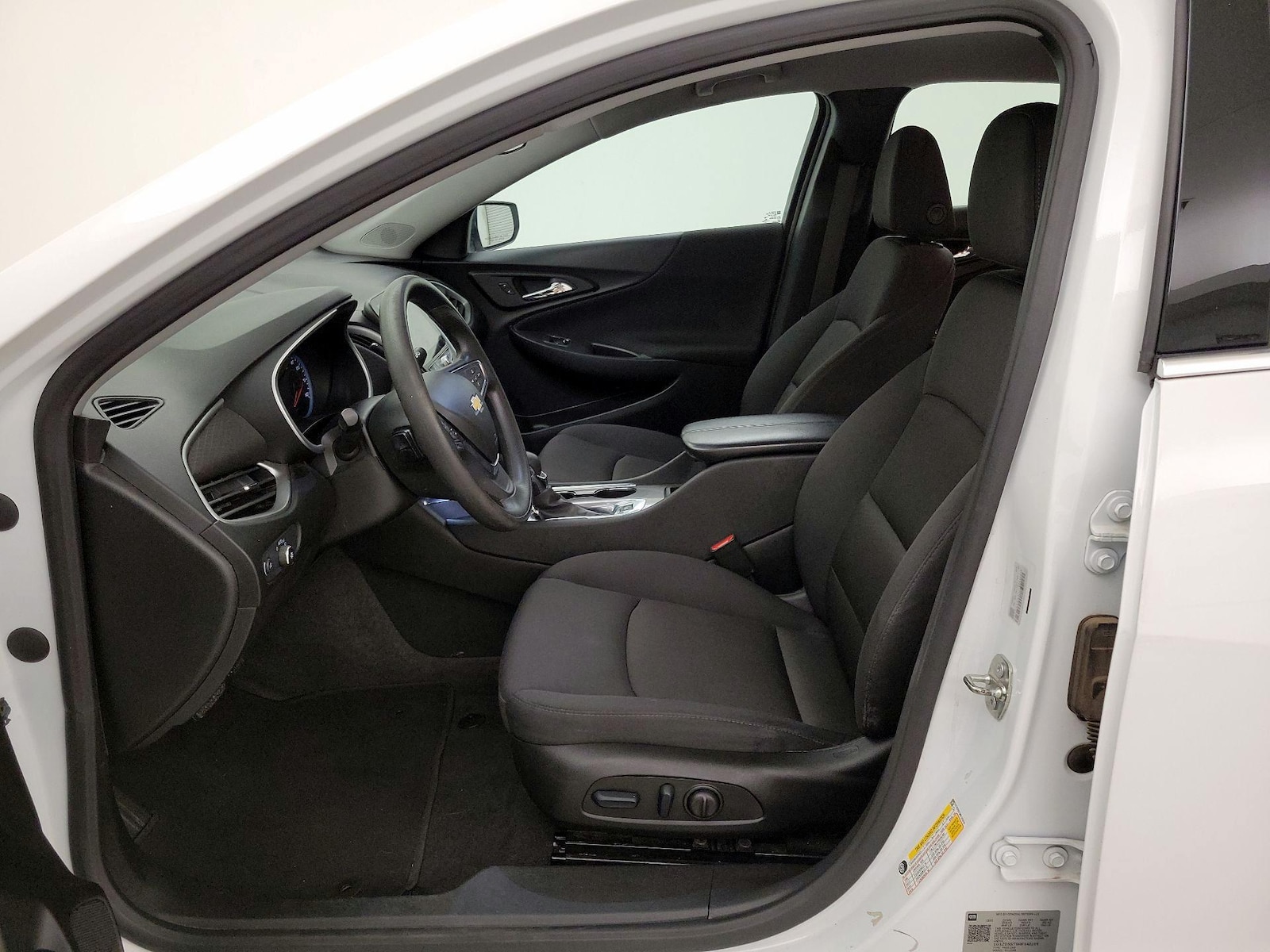 2024 Chevrolet Malibu 1LT - Photo 12