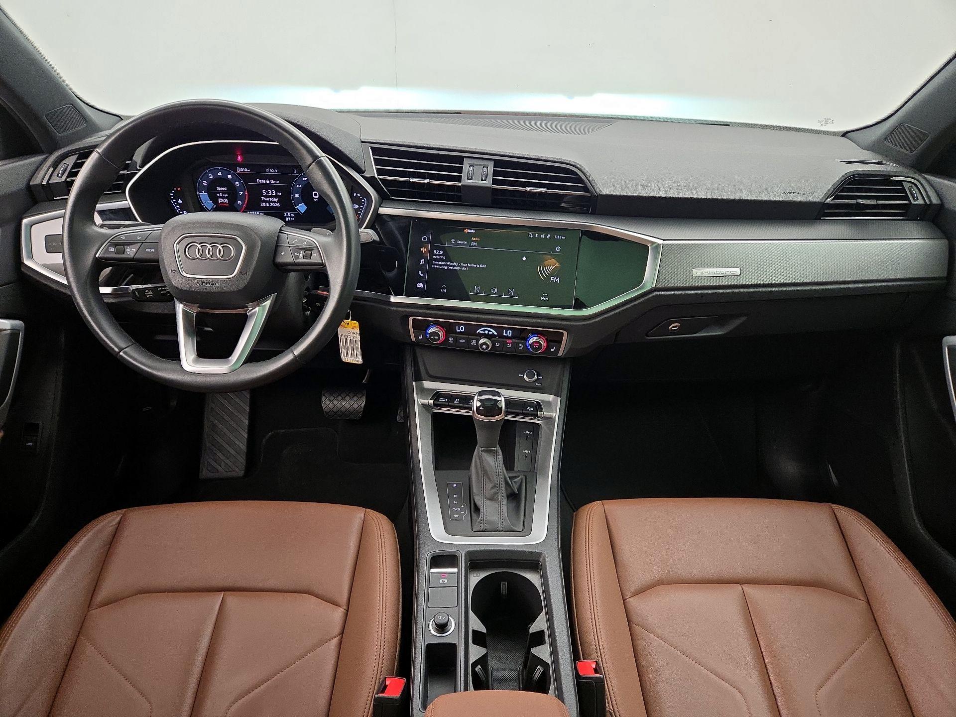 Thumbnail: 2025 Audi Q3 - 9