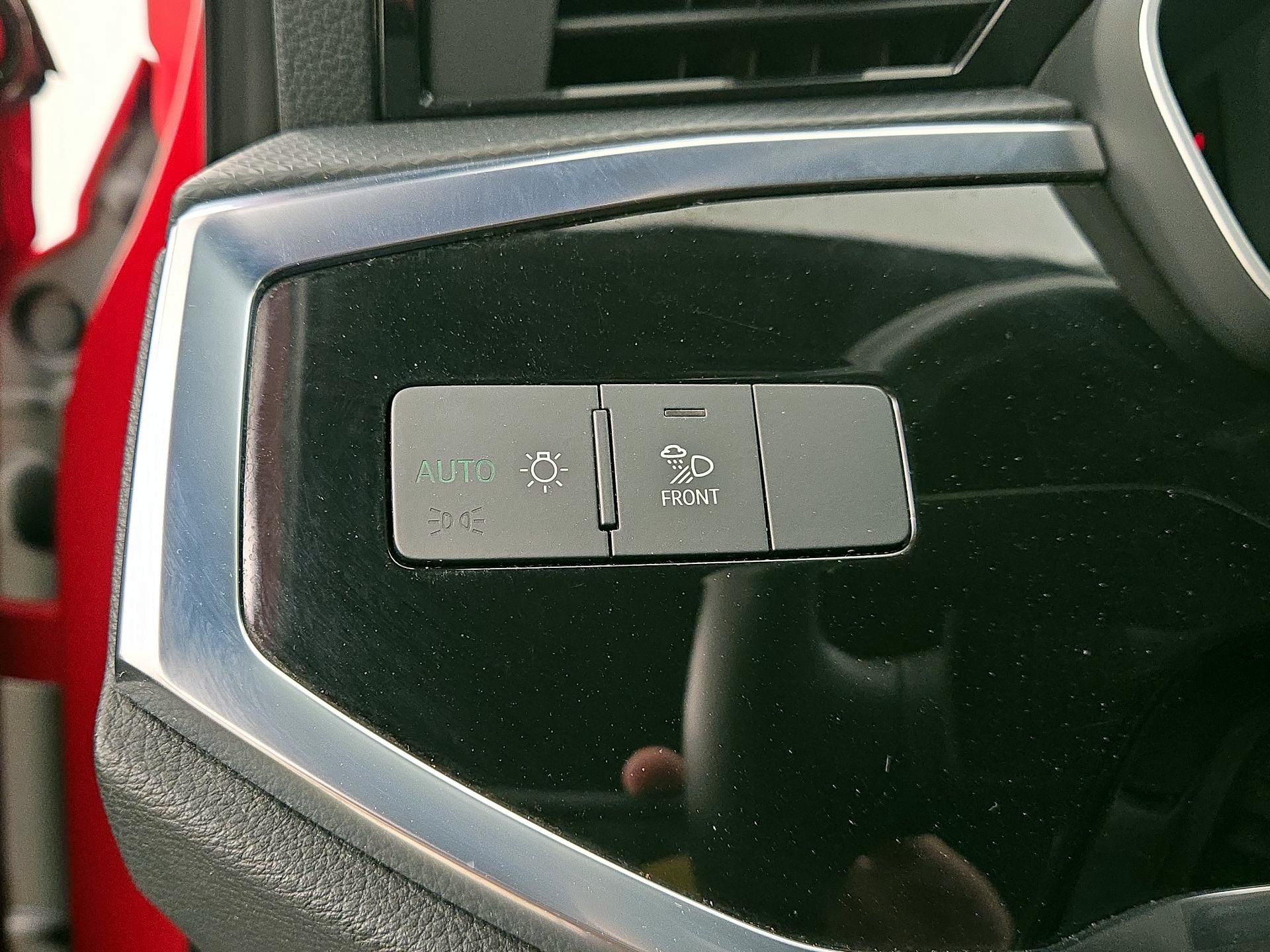 Thumbnail: 2025 Audi Q3 - 13