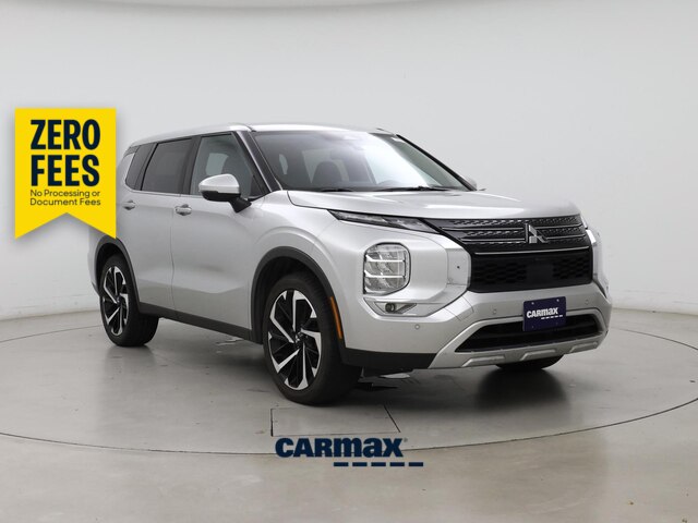 Silver 2024 Mitsubishi Outlander SUV / Crossover Front-Wheel Drive Automatic