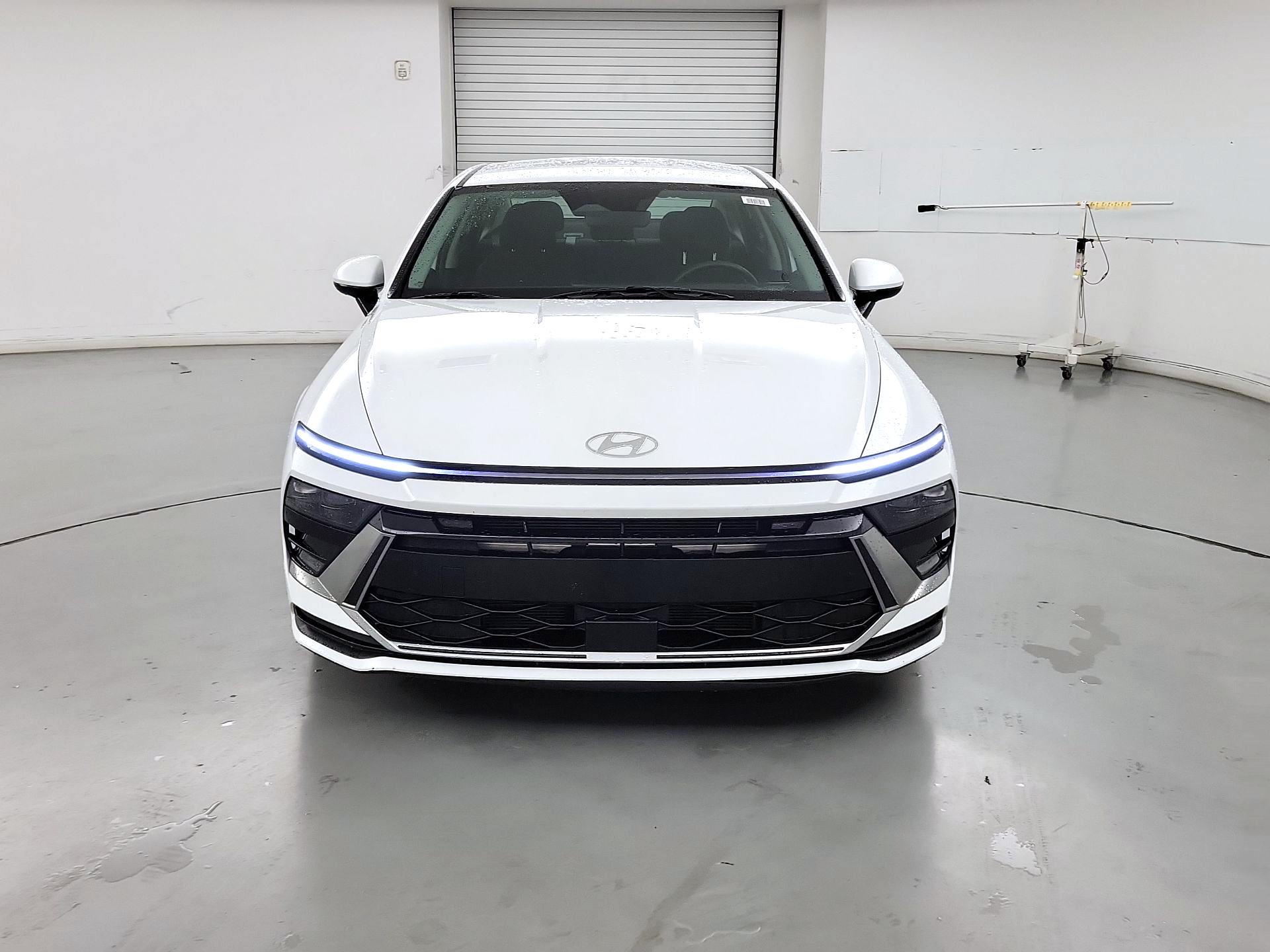 Thumbnail: 2024 Hyundai Sonata - 2