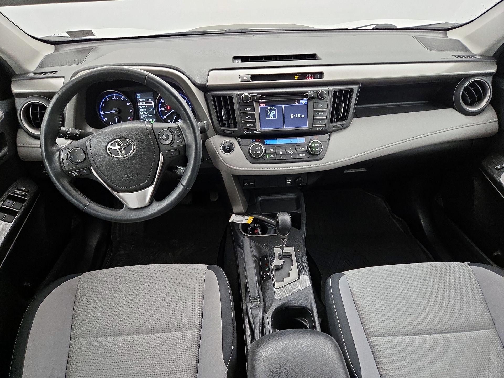 Thumbnail: 2018 Toyota RAV4 - 9