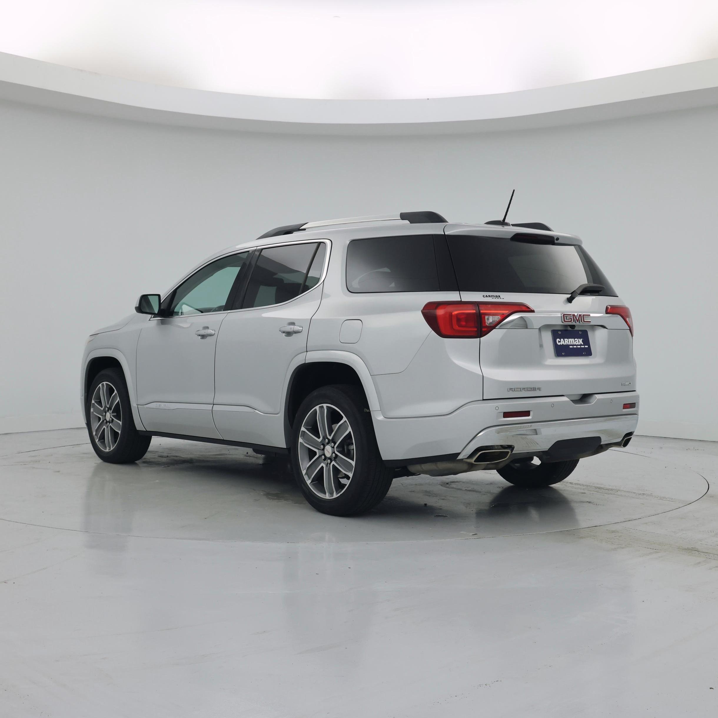 Thumbnail: 2017 GMC Acadia - 2