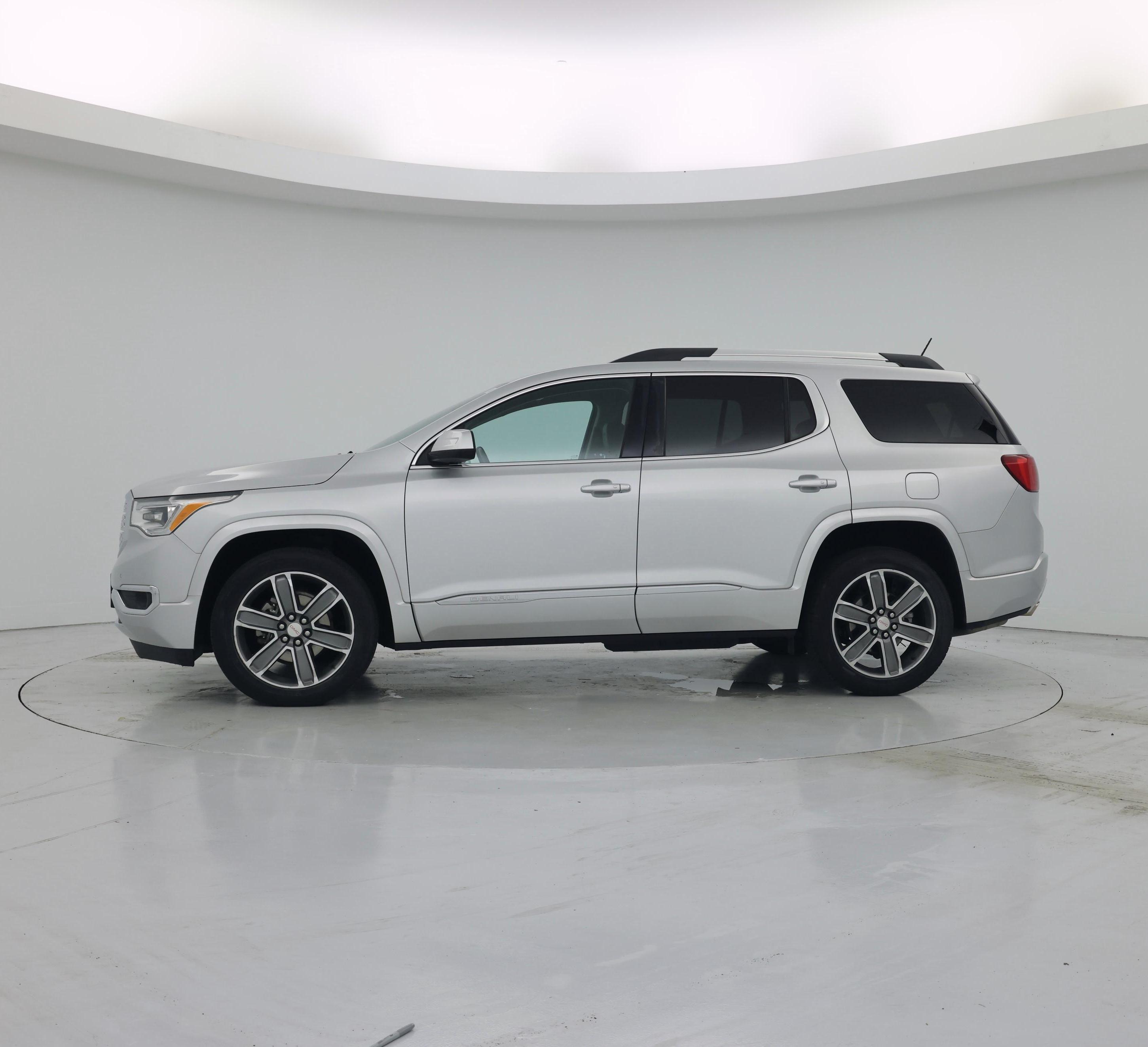 Thumbnail: 2017 GMC Acadia - 3