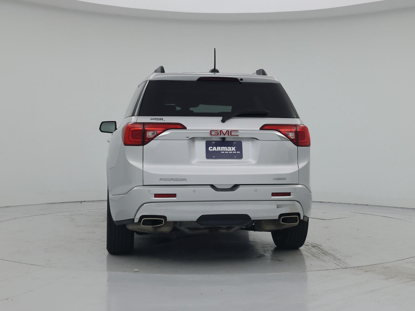 2017 GMC Acadia Denali - Photo 7