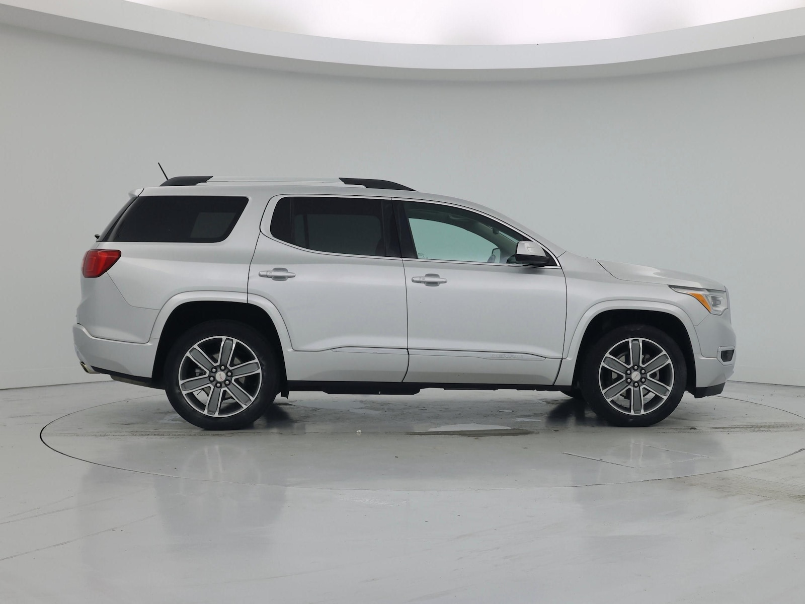 2017 GMC Acadia Denali - Photo 8