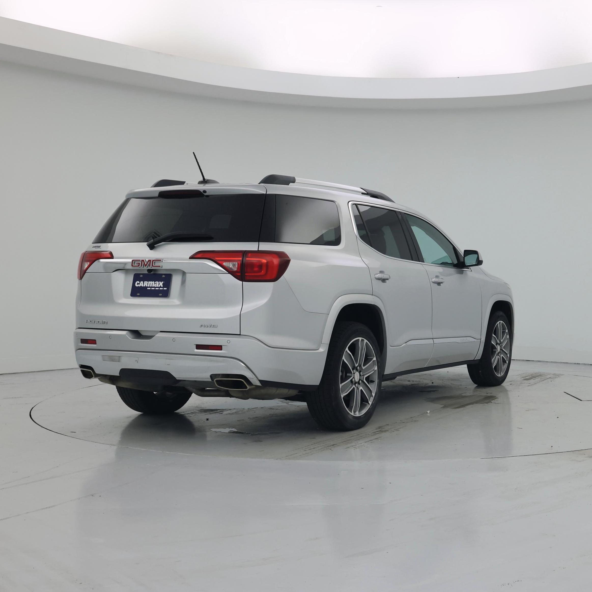 Thumbnail: 2017 GMC Acadia - 8