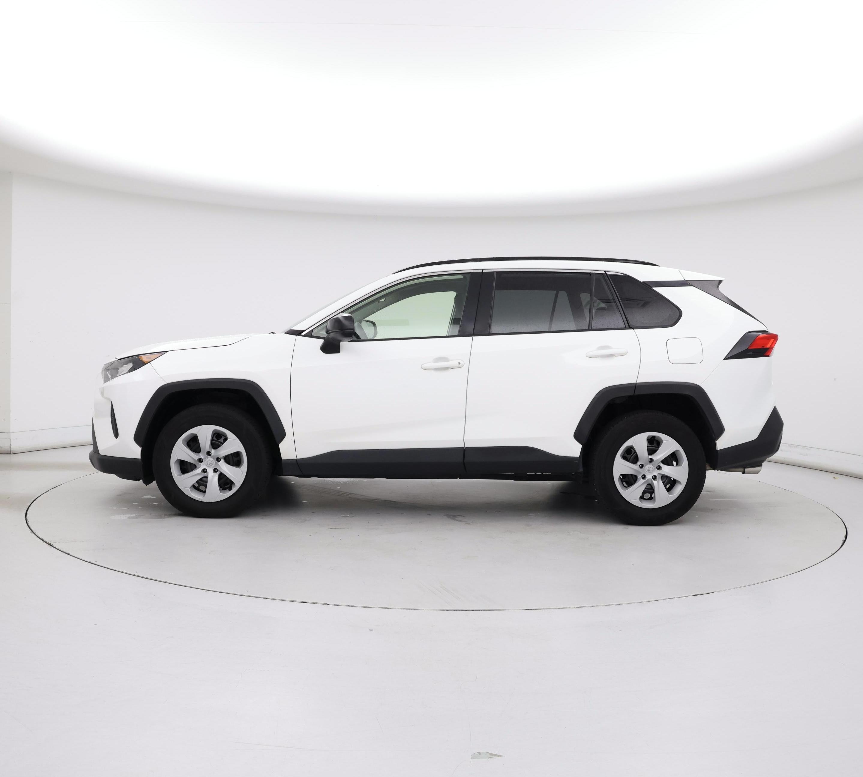 Thumbnail: 2021 Toyota RAV4 - 3