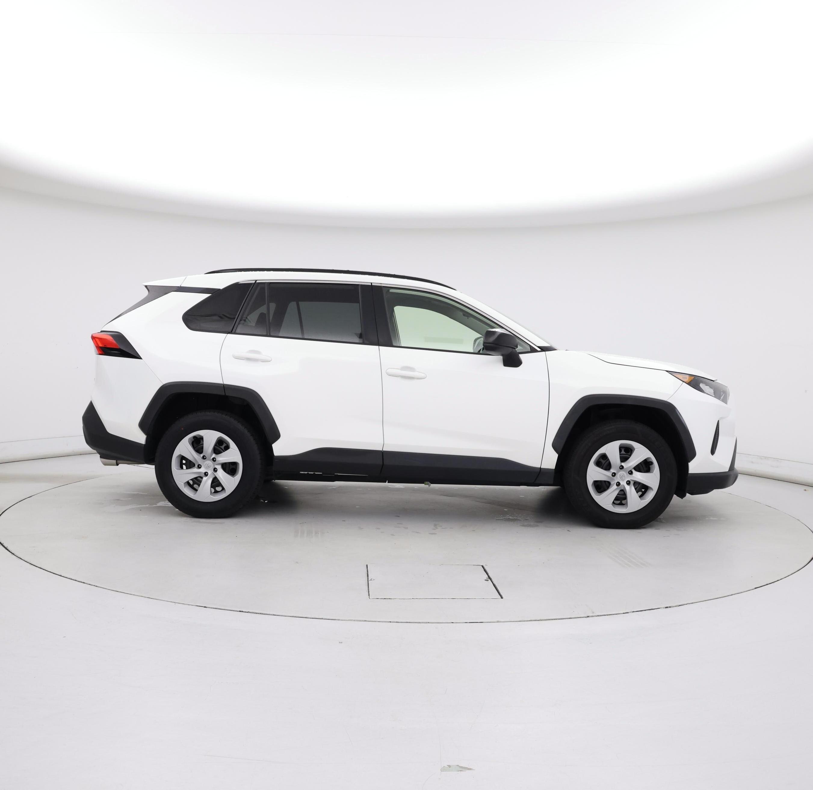 Thumbnail: 2021 Toyota RAV4 - 7