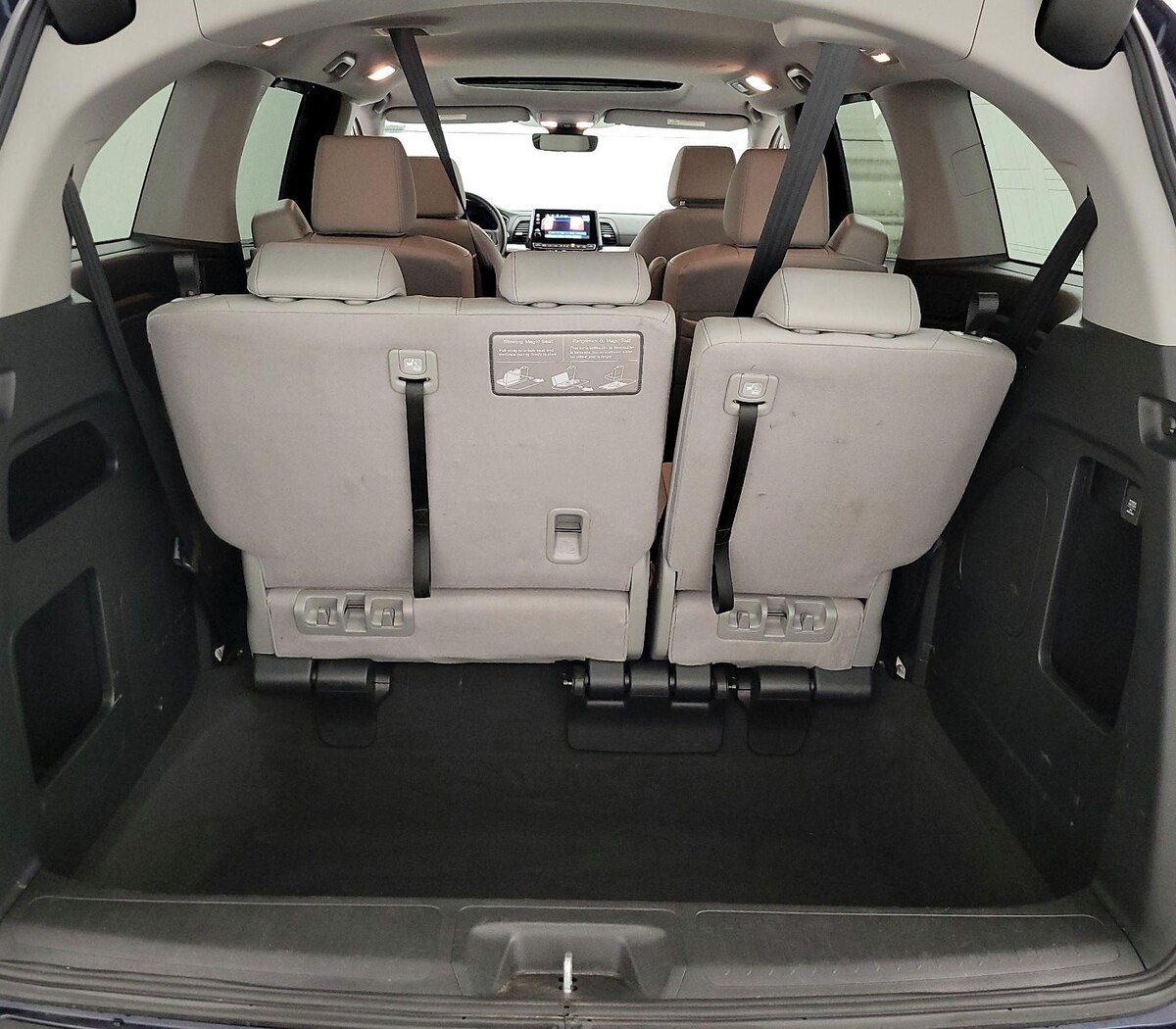 Trunk/Cargo (Seats Up)