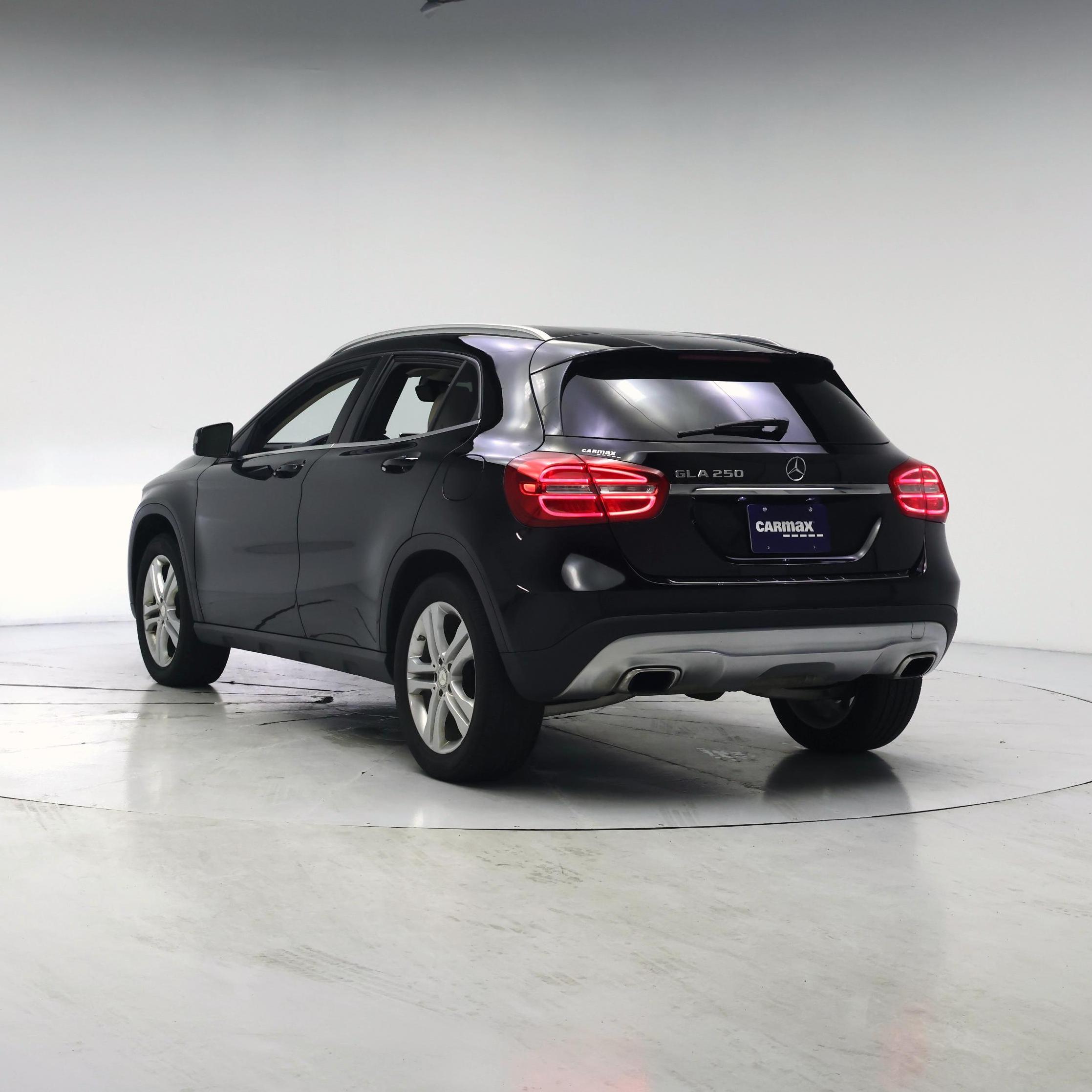 Thumbnail: 2017 Mercedes-Benz GLA - 6
