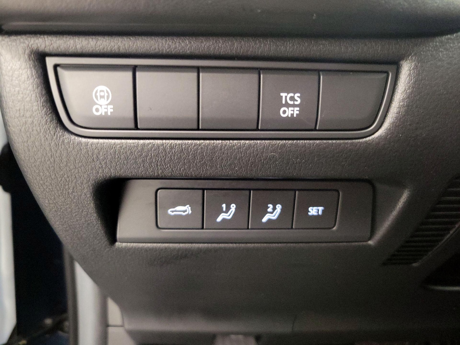 2025 Mazda CX-50 Premium Plus - Photo 14