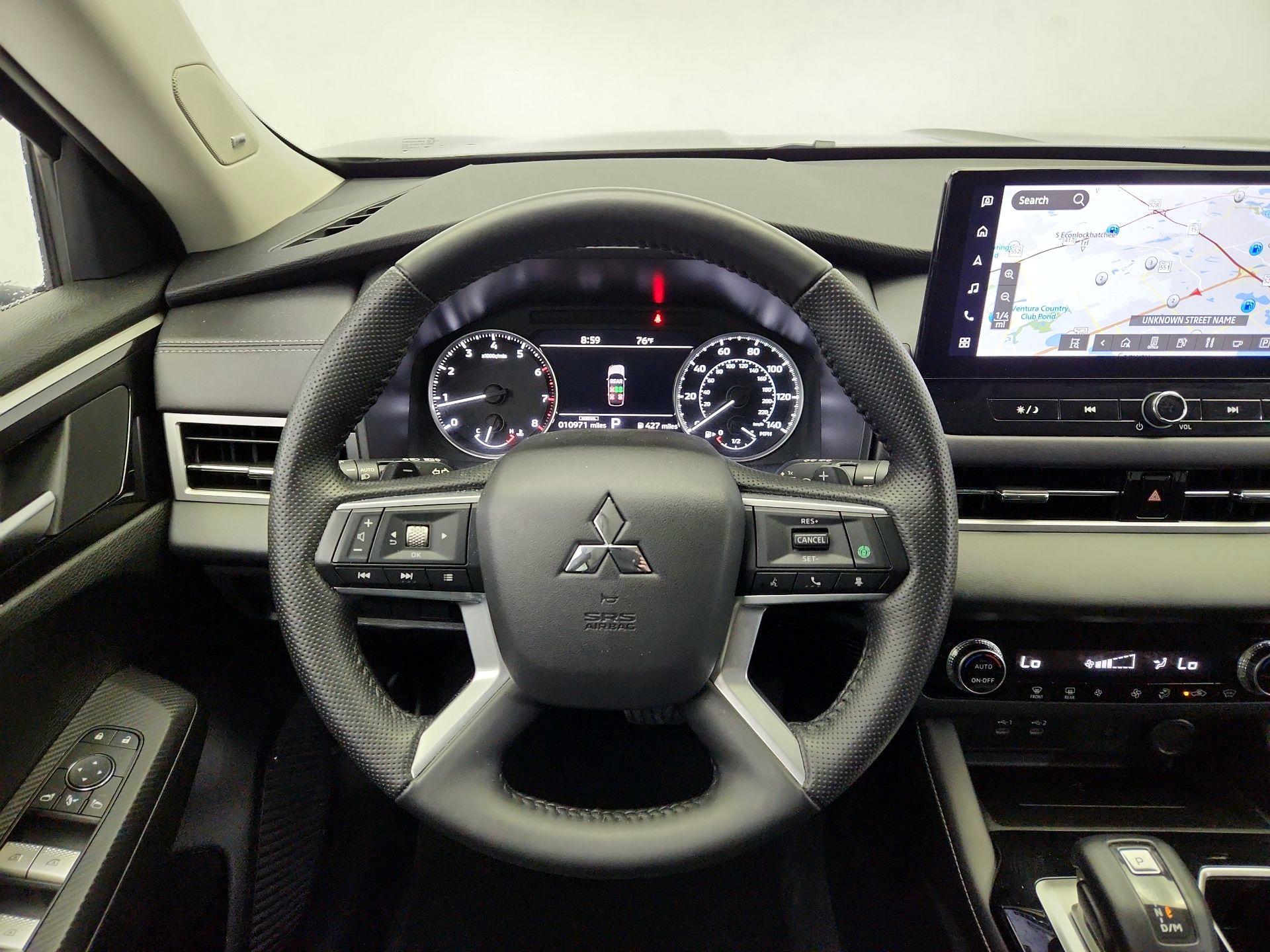 Thumbnail: 2025 Mitsubishi Outlander - 10