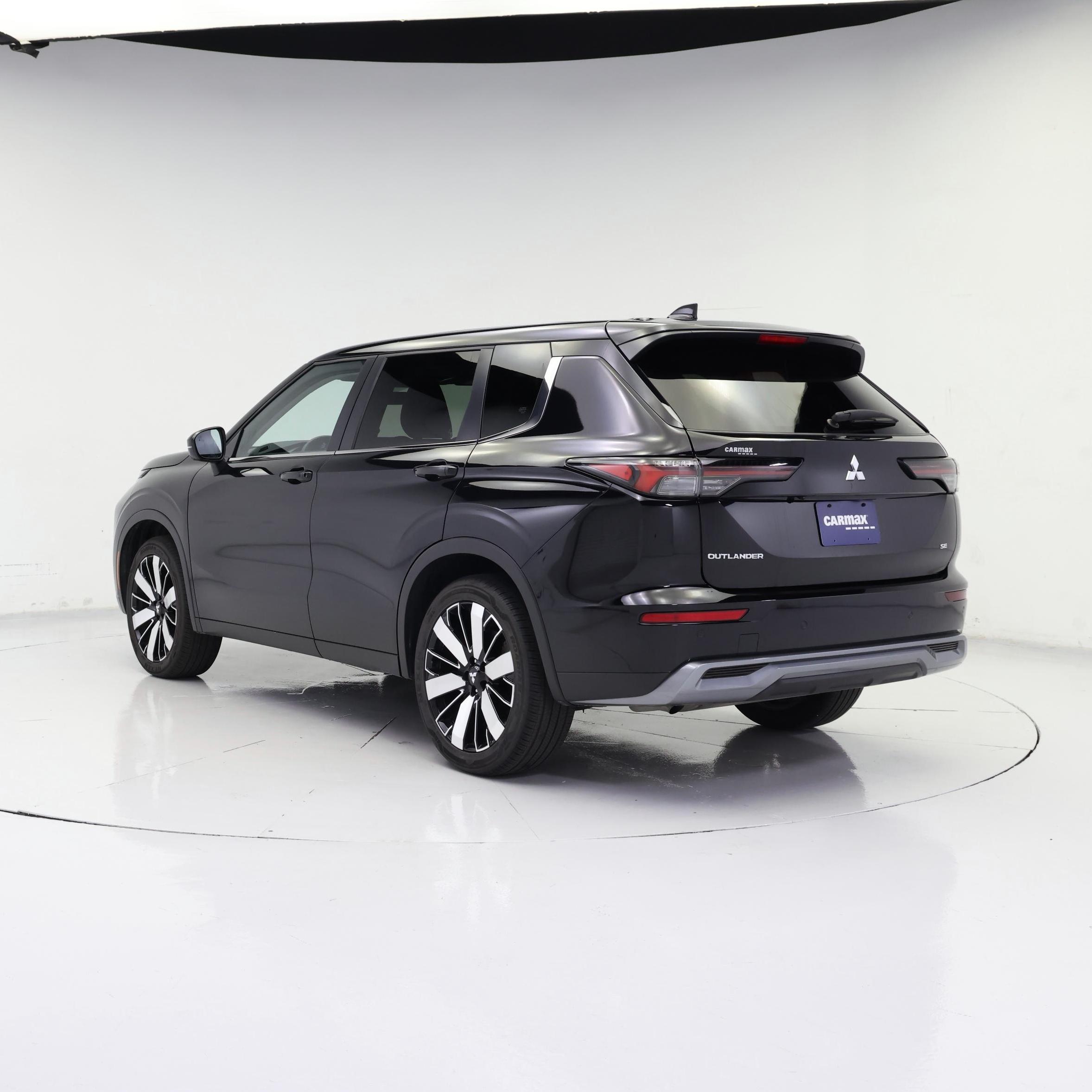 Thumbnail: 2025 Mitsubishi Outlander - 2