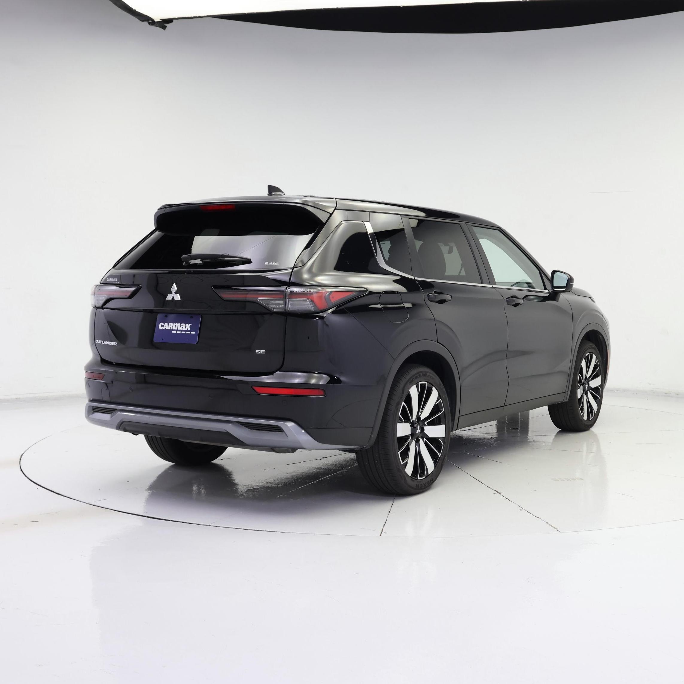 Thumbnail: 2025 Mitsubishi Outlander - 8