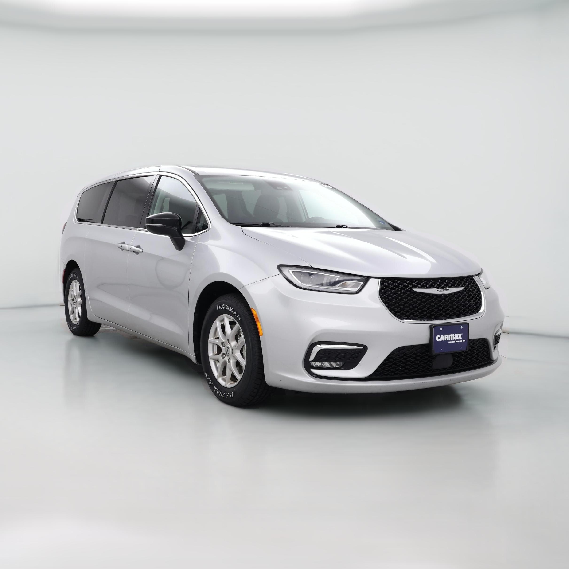 Thumbnail: 2024 Chrysler Pacifica - 1