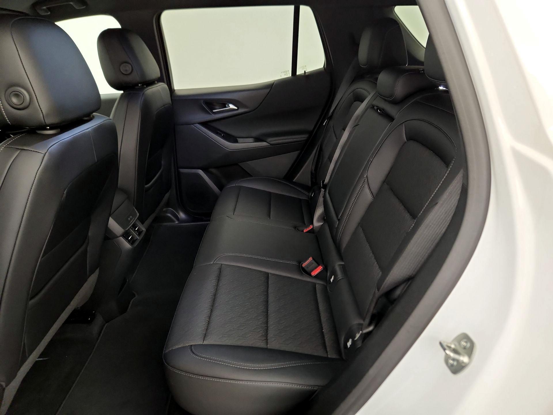Thumbnail: 2026 Chevrolet Equinox - 20
