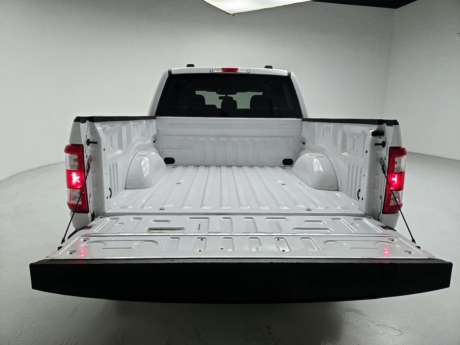 2022 Ford F-150 XL - Photo 19