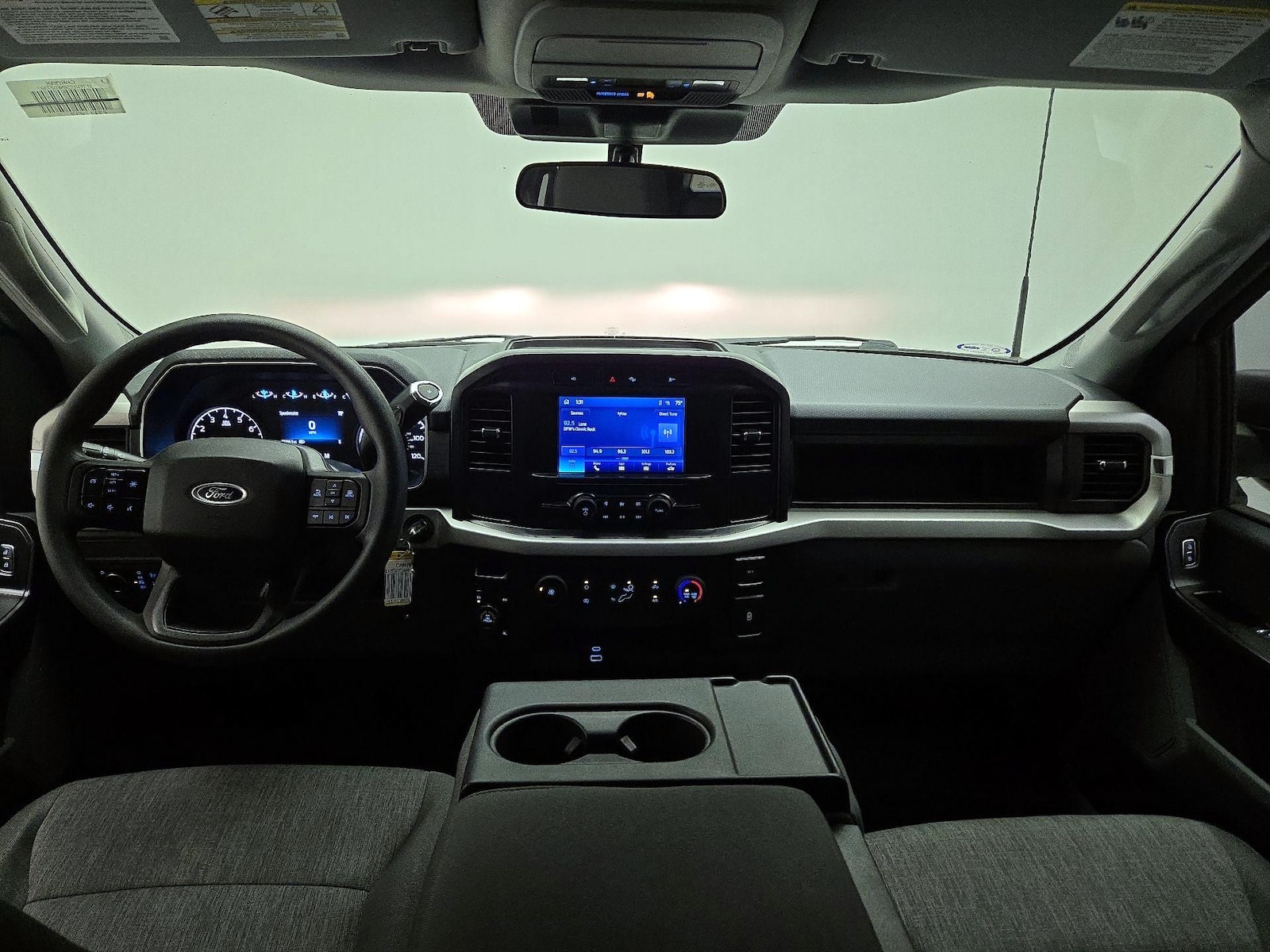 2022 Ford F-150 XL - Photo 8