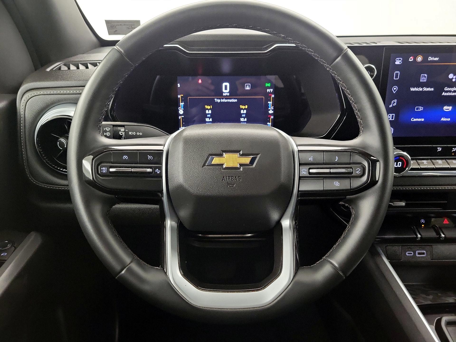 Thumbnail: 2023 Chevrolet Colorado - 10
