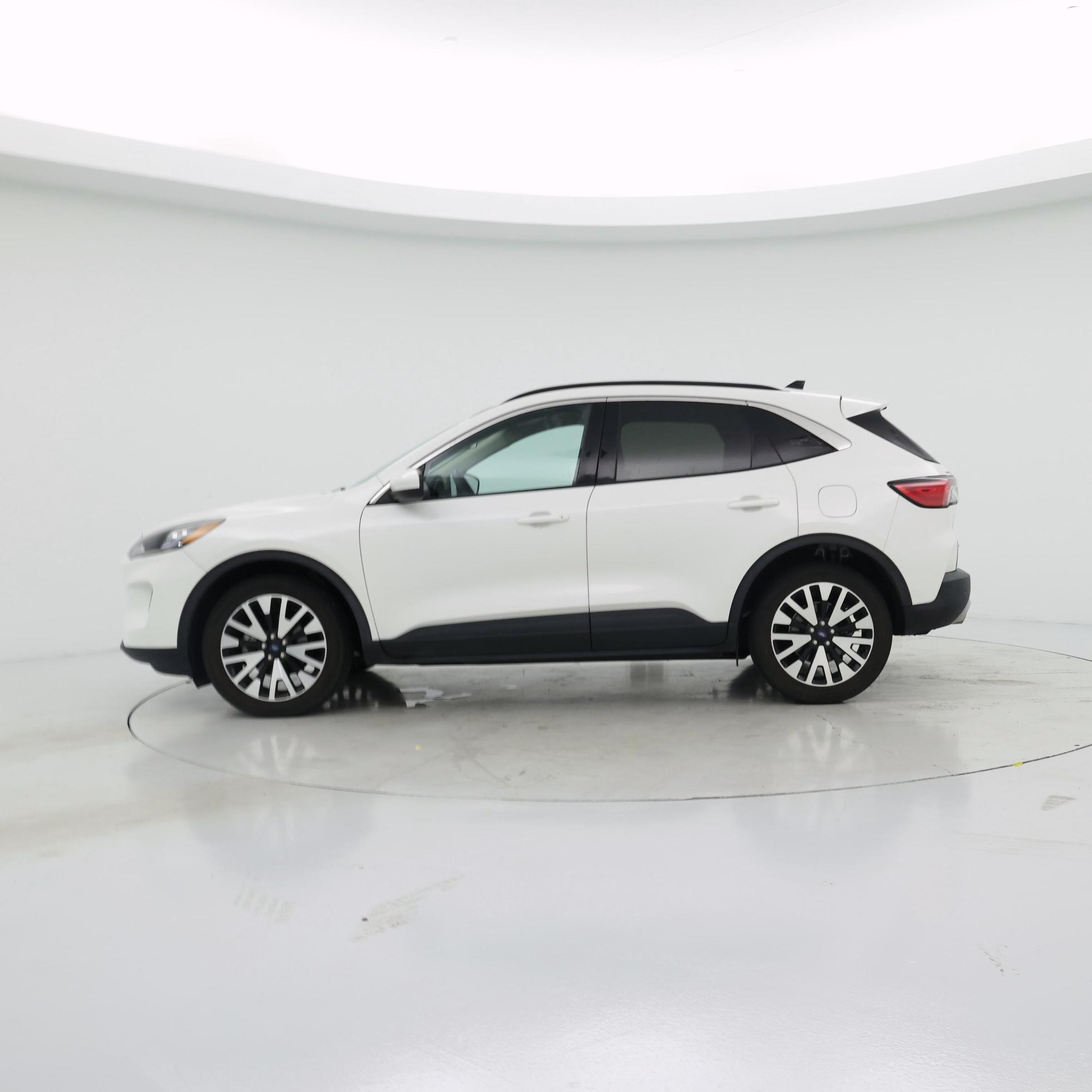 Thumbnail: 2020 Ford Escape - 3