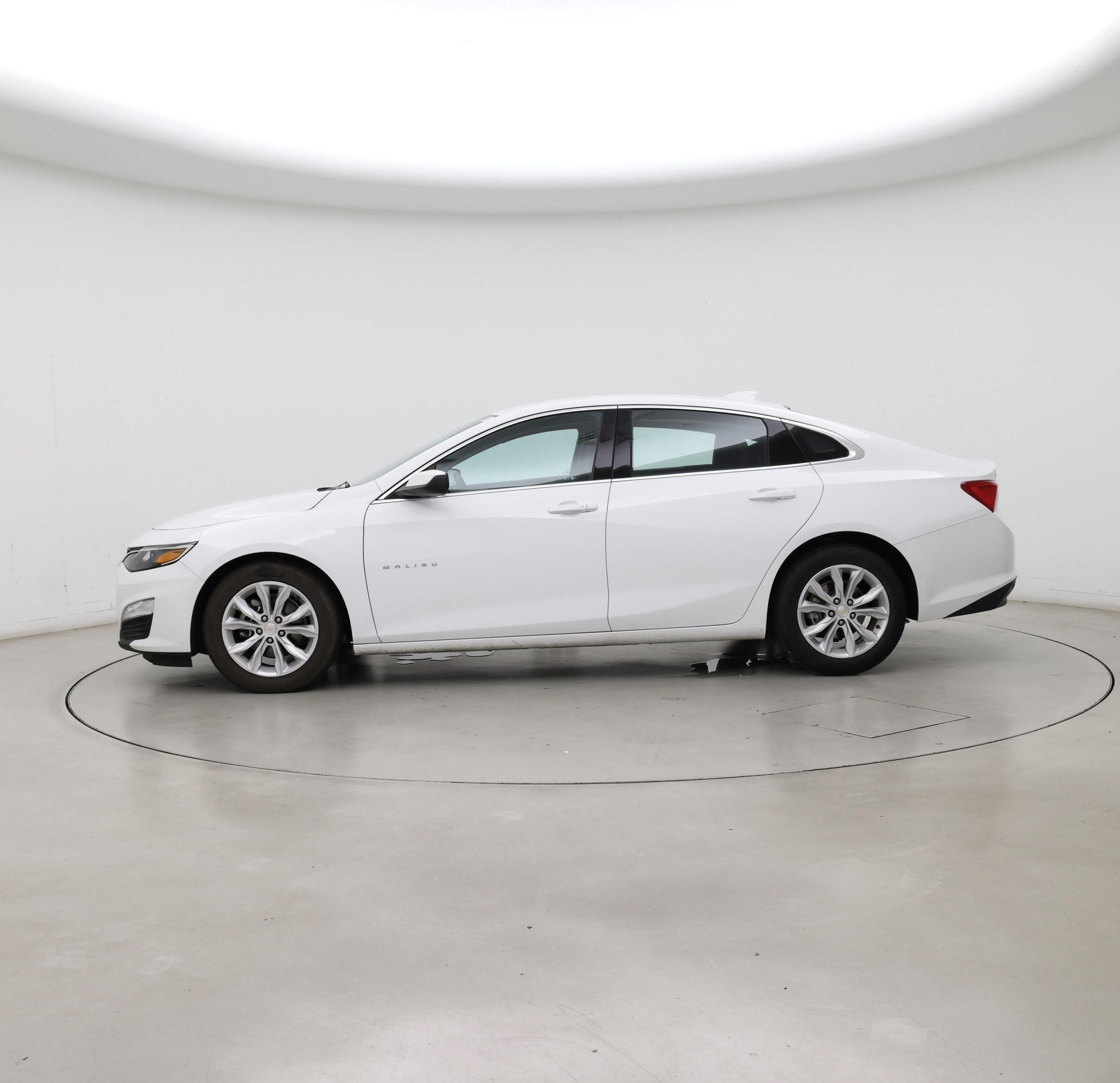 Thumbnail: 2024 Chevrolet Malibu - 3