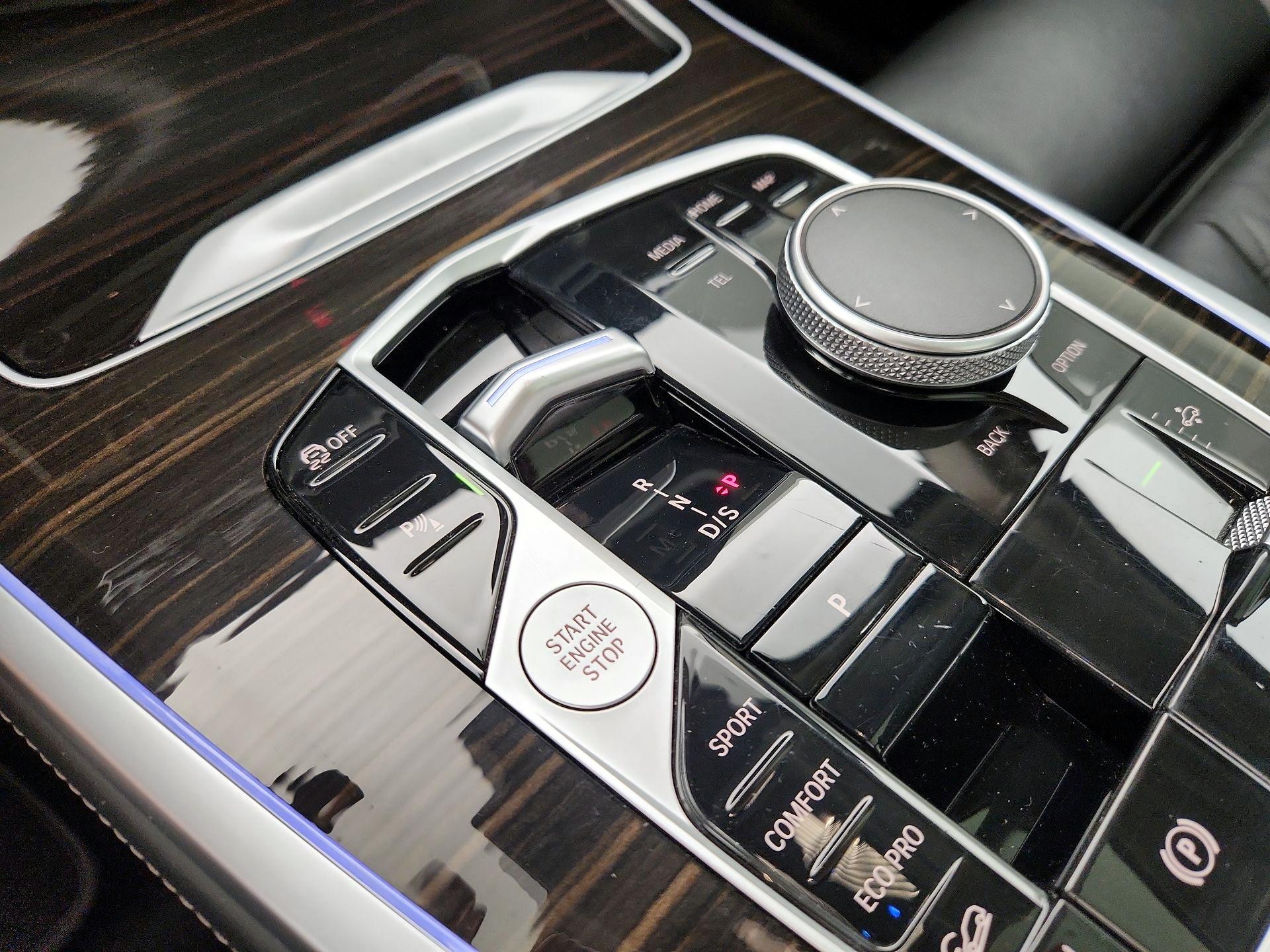 Thumbnail: 2025 BMW X7 - 17