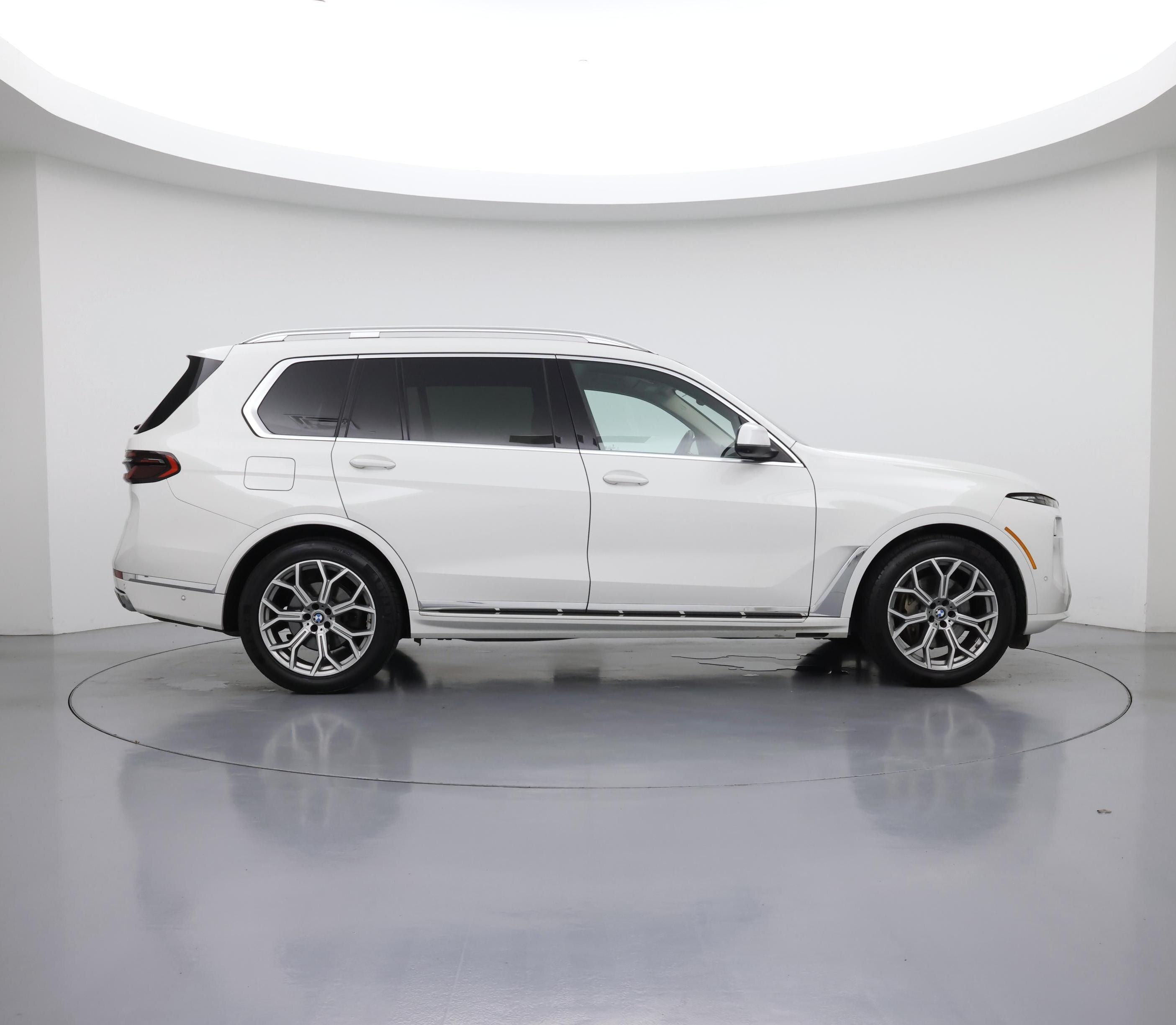 Thumbnail: 2025 BMW X7 - 7
