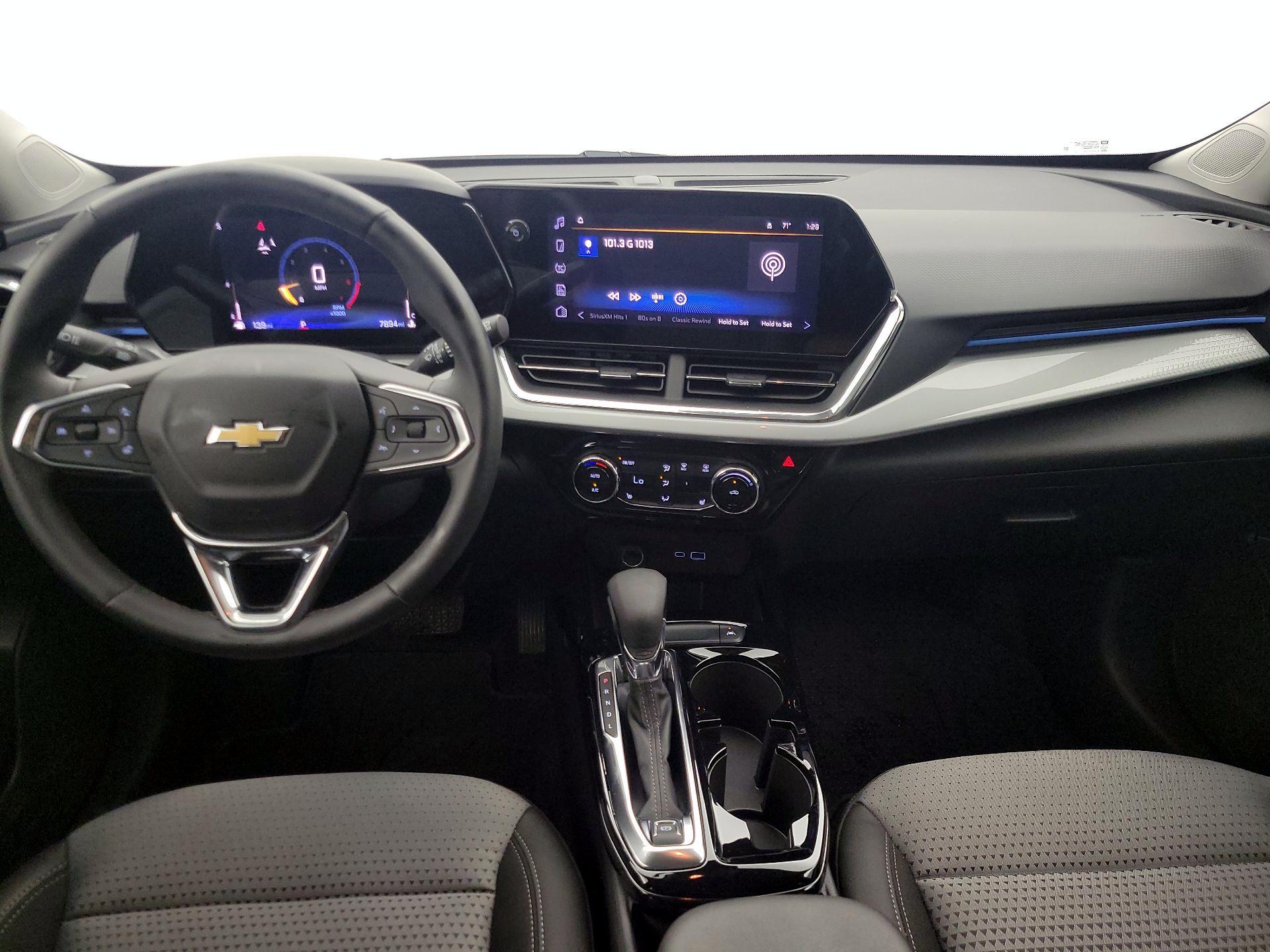 Thumbnail: 2025 Chevrolet Trax - 9
