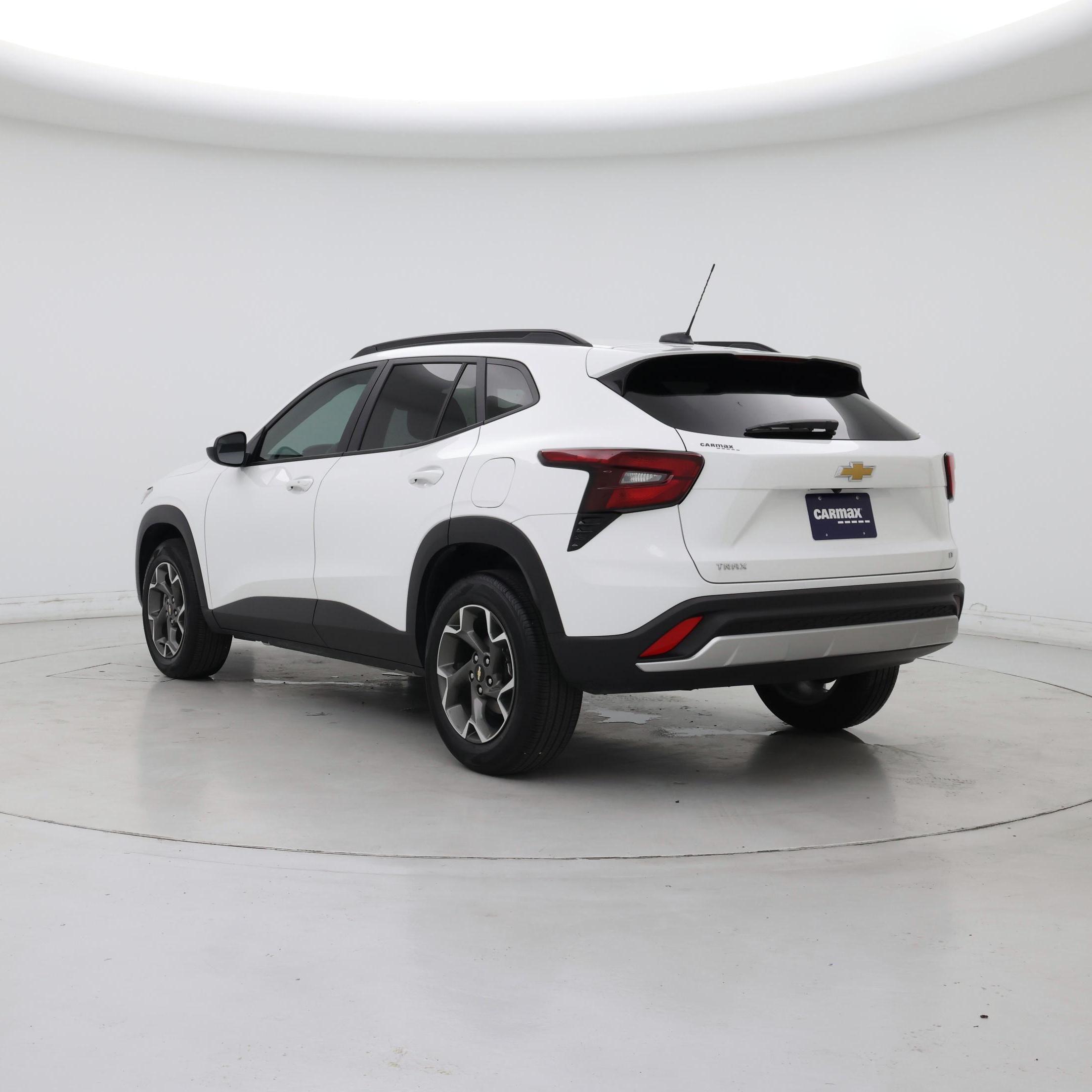 Thumbnail: 2025 Chevrolet Trax - 2