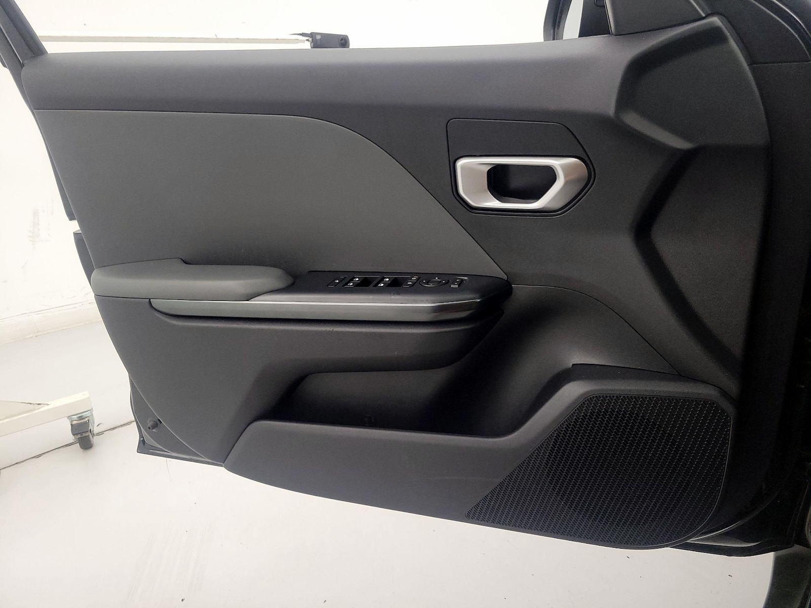 2025 Kia K4 LX - Photo 13