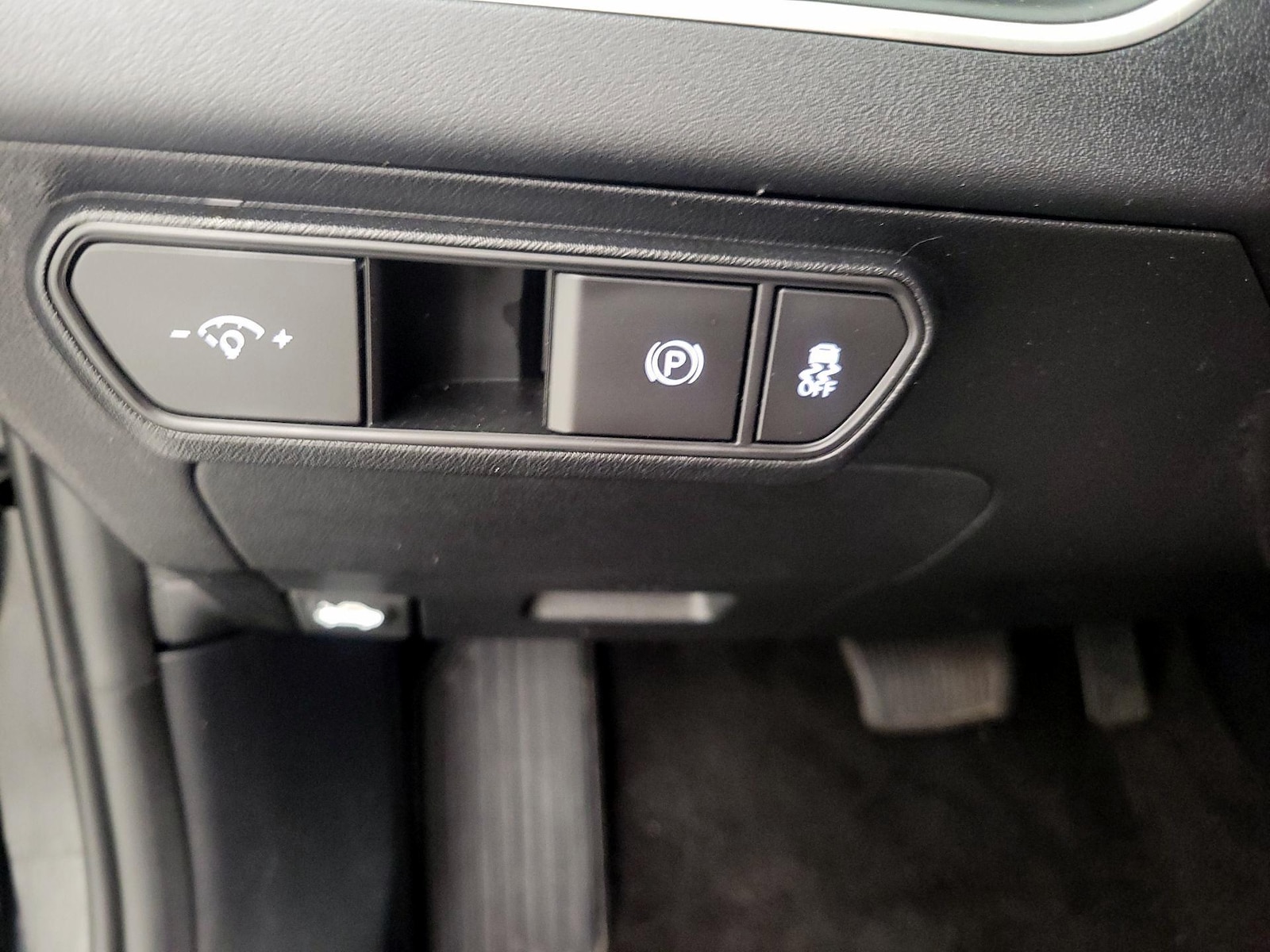 2025 Kia K4 LX - Photo 14