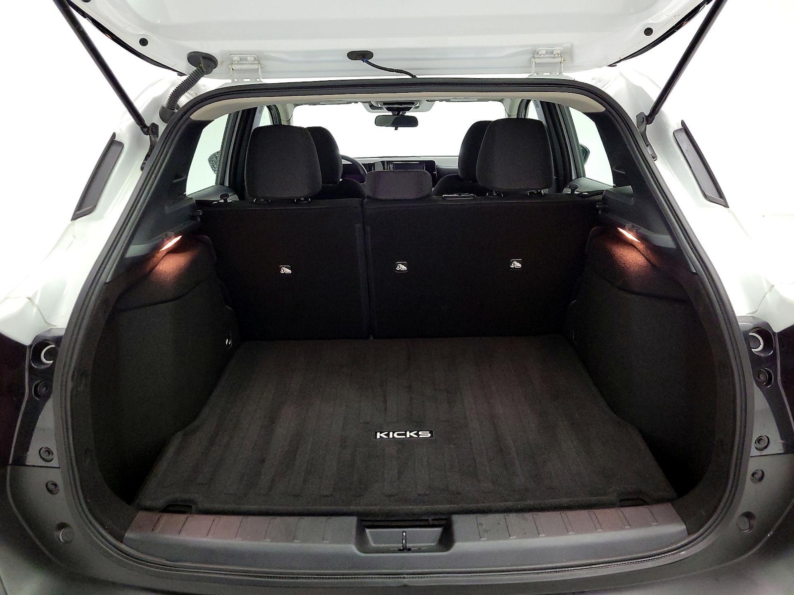 2025 Nissan Kicks S AWD - Photo 20