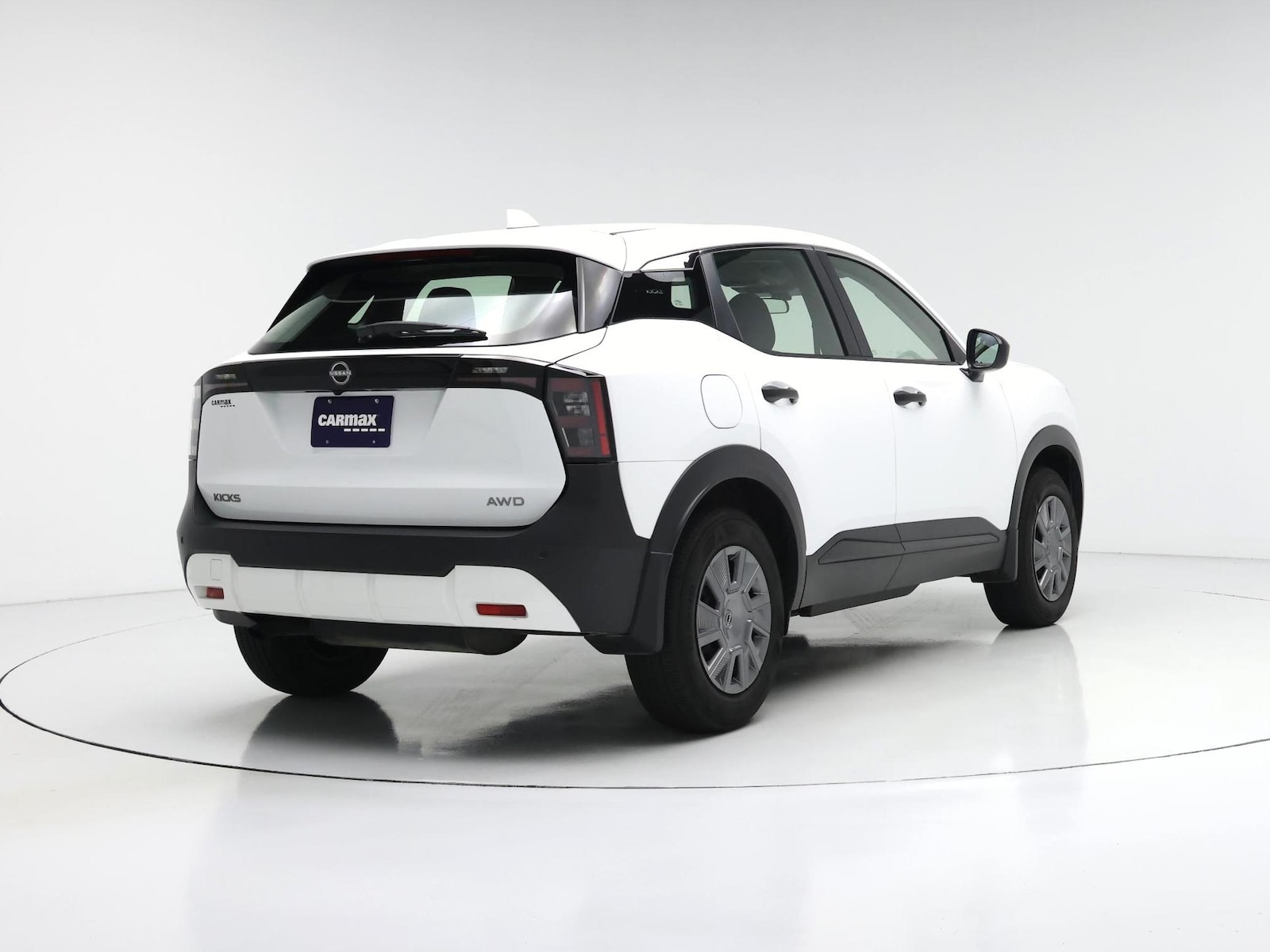 2025 Nissan Kicks S AWD - Photo 9