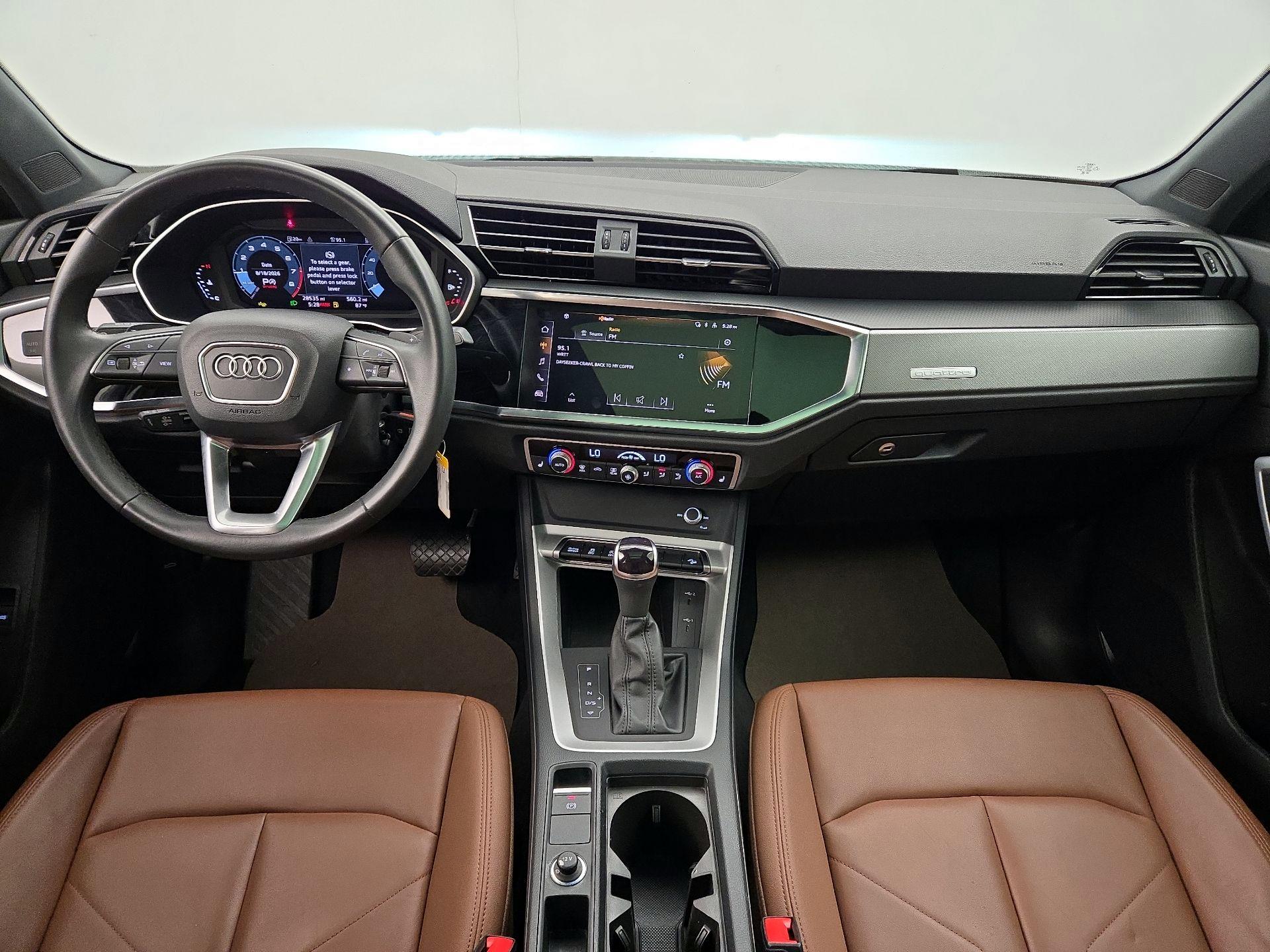 Thumbnail: 2025 Audi Q3 - 9