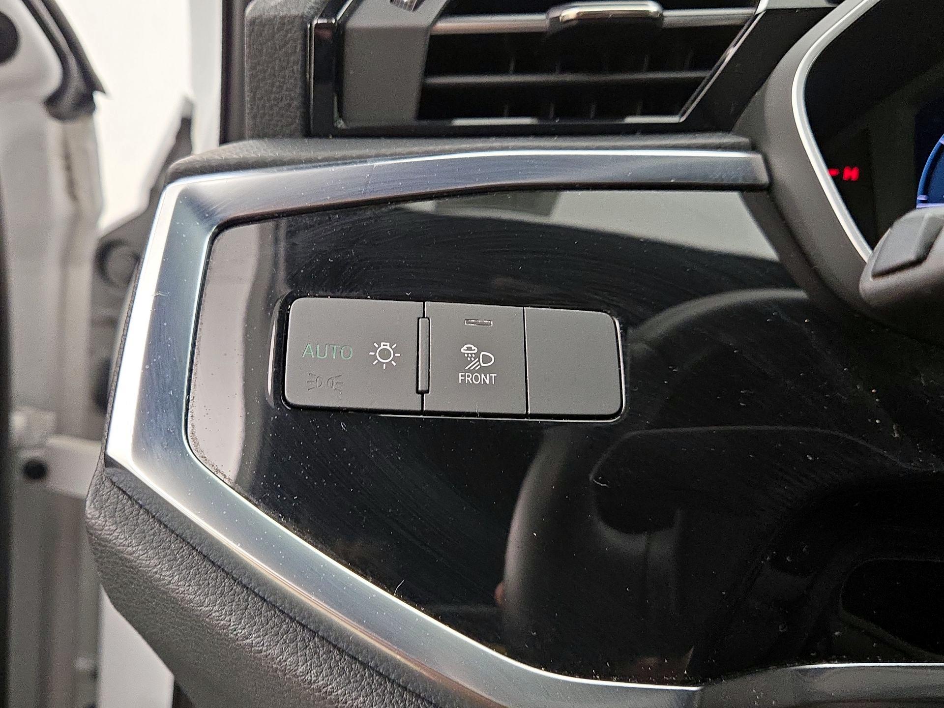 Thumbnail: 2025 Audi Q3 - 13