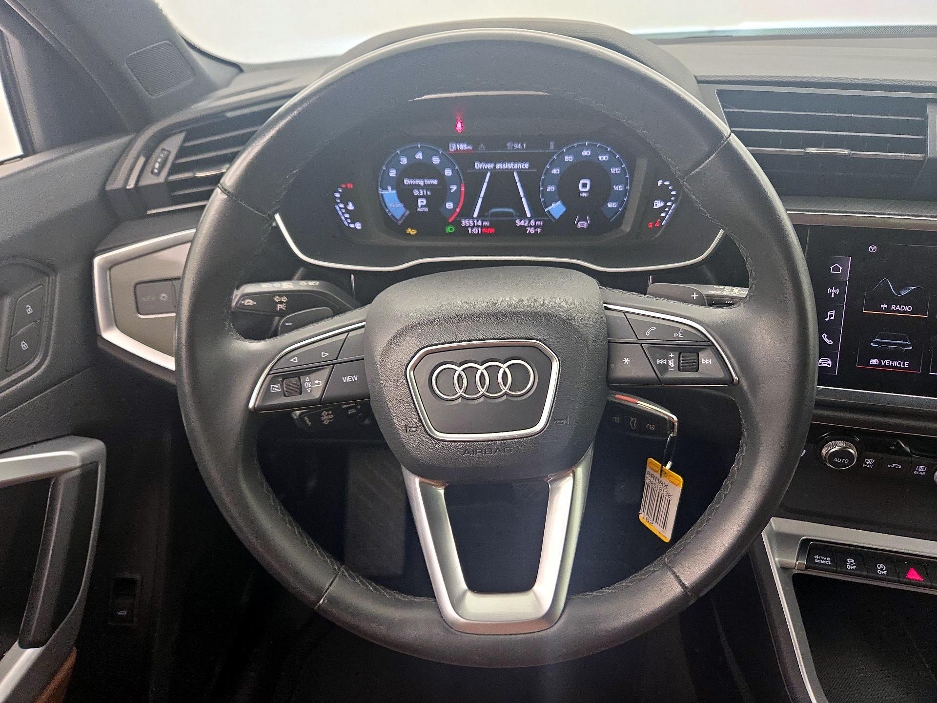 Thumbnail: 2025 Audi Q3 - 10
