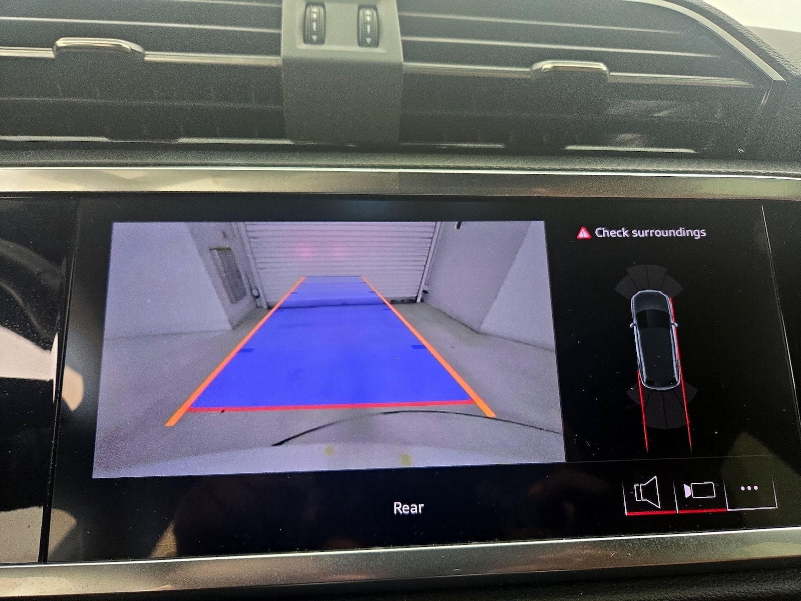 2025 Audi Q3 S Line Premium - Photo 14