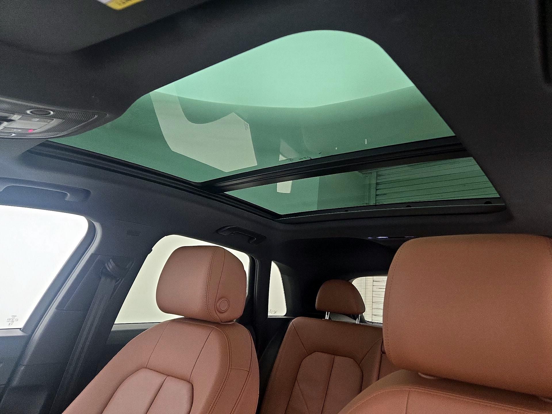 Thumbnail: 2025 Audi Q3 - 18