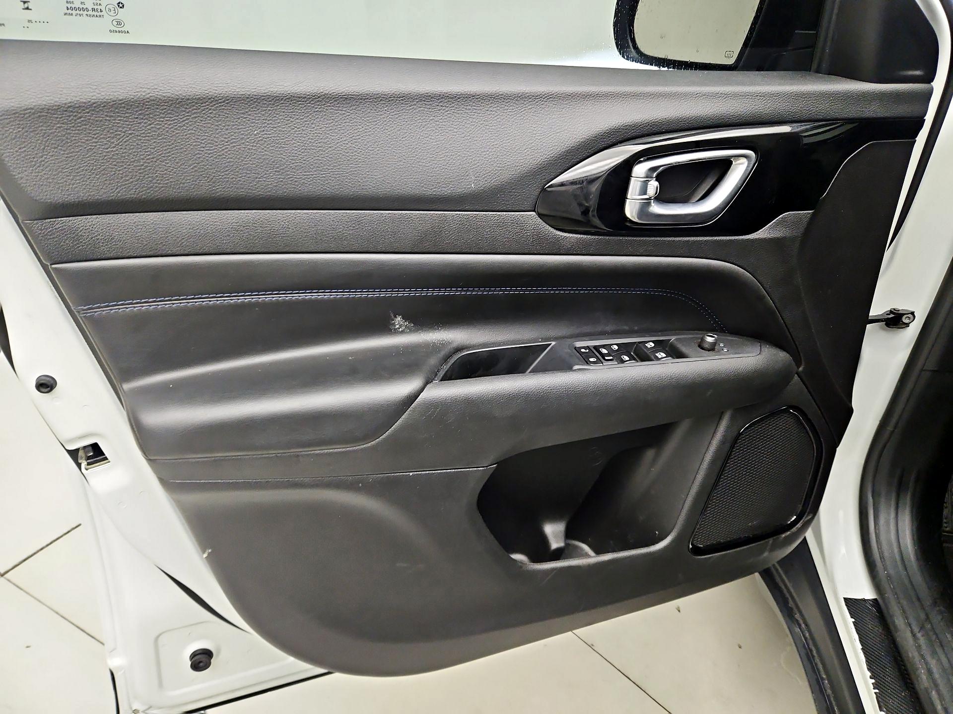 Thumbnail: 2025 Jeep Compass - 12