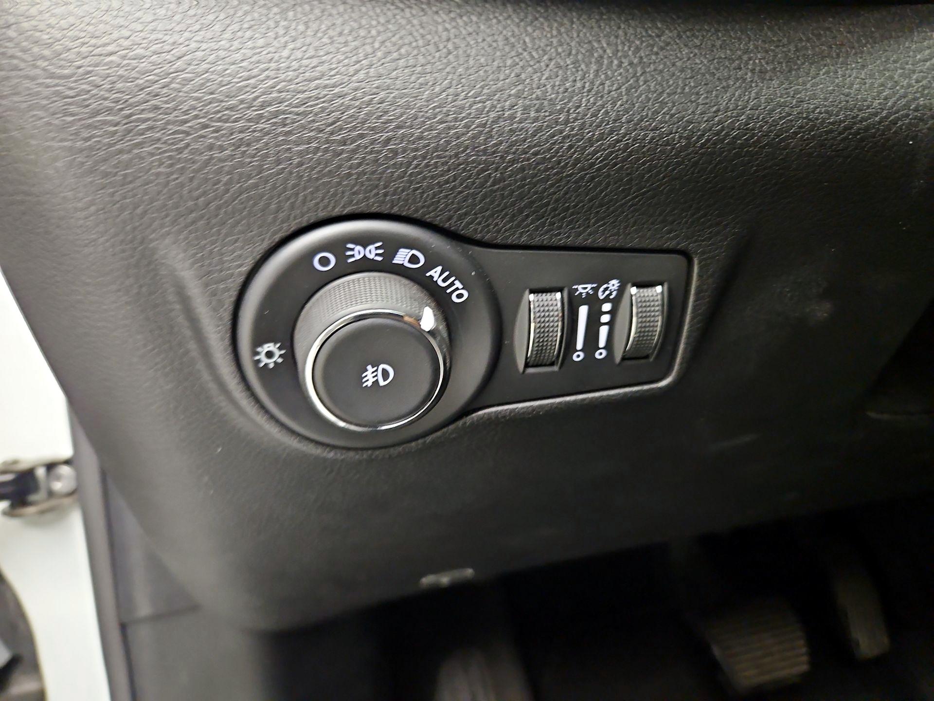 Thumbnail: 2025 Jeep Compass - 13