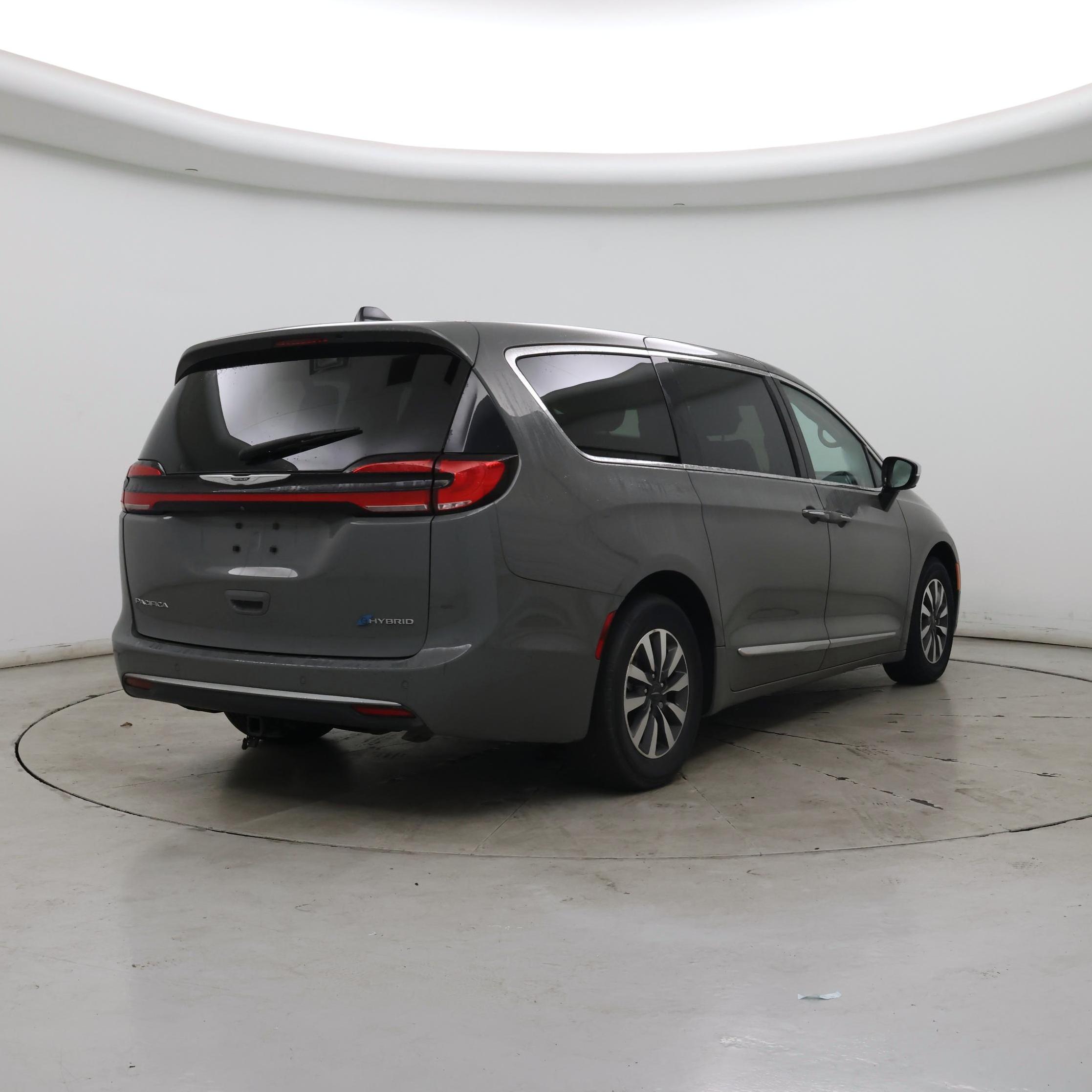 Thumbnail: 2023 Chrysler Pacifica - 8
