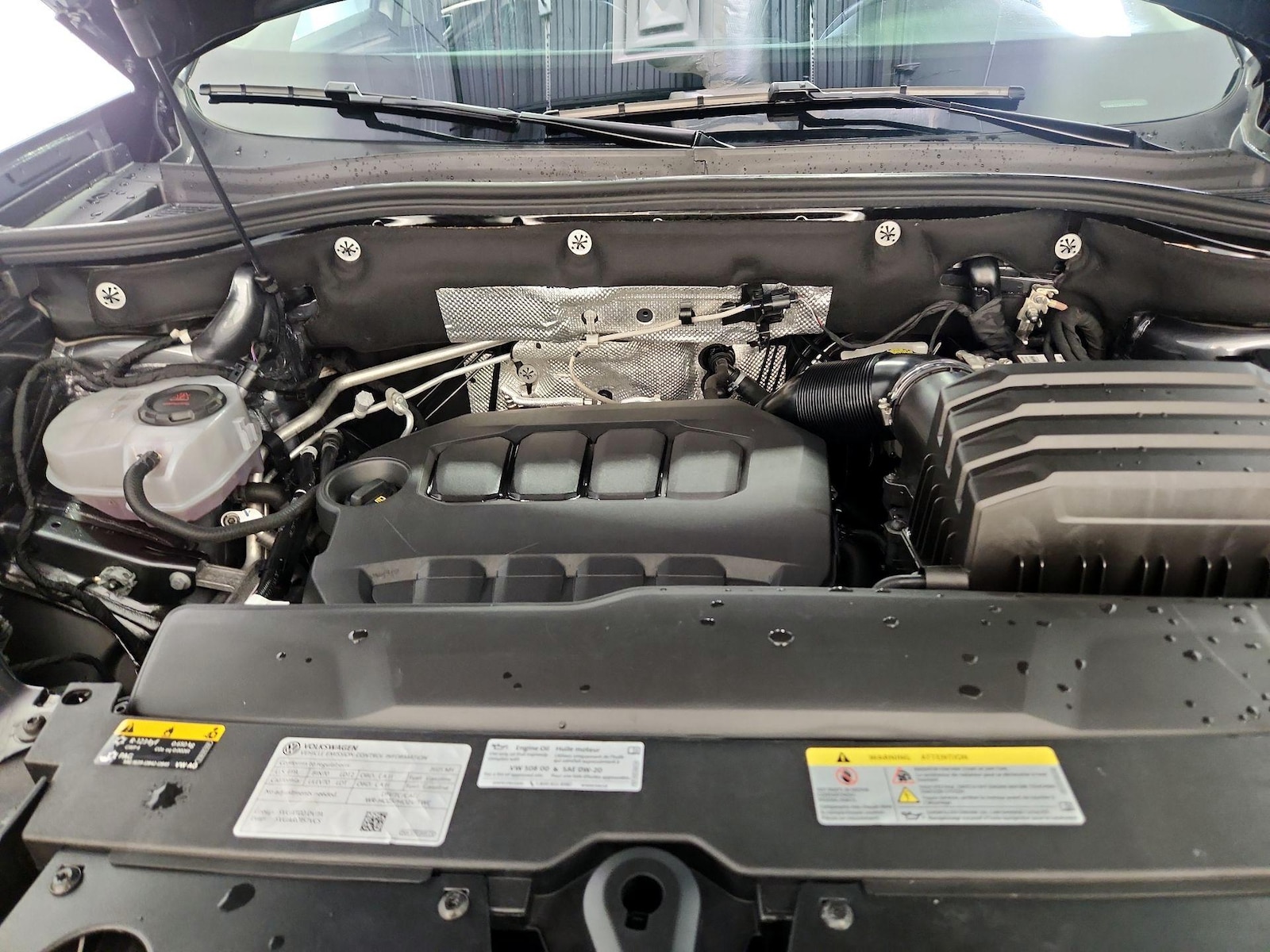 2025 Volkswagen Atlas SE w/Tech - Photo 22