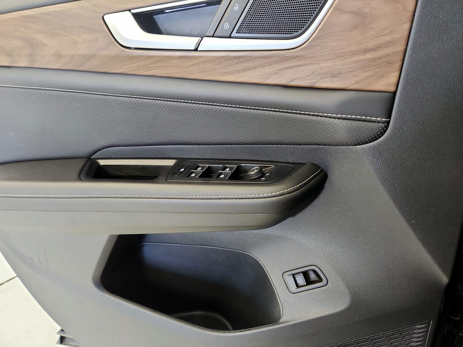 Thumbnail: 2025 Volkswagen Atlas - 12