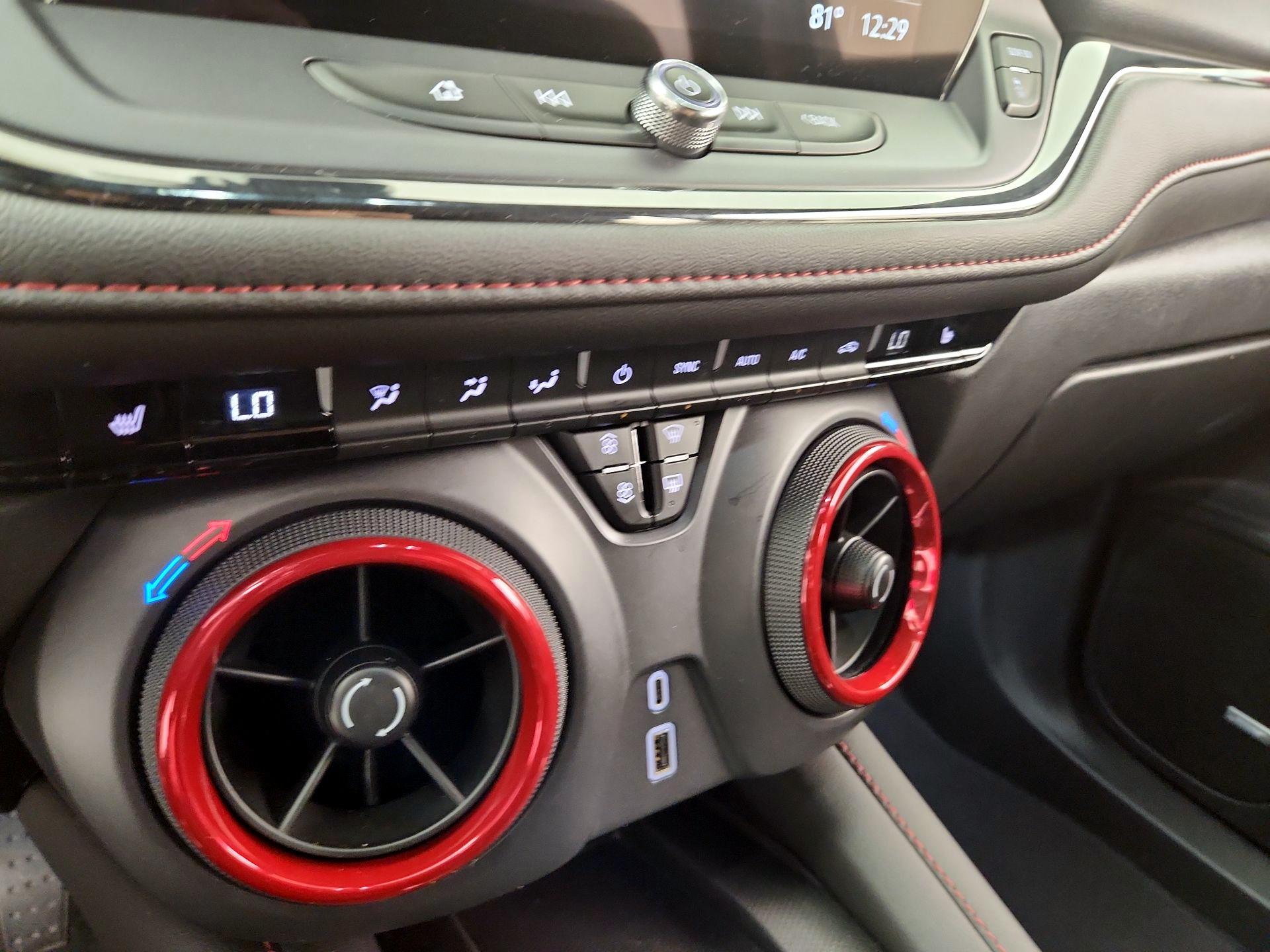 Thumbnail: 2025 Chevrolet Blazer - 17