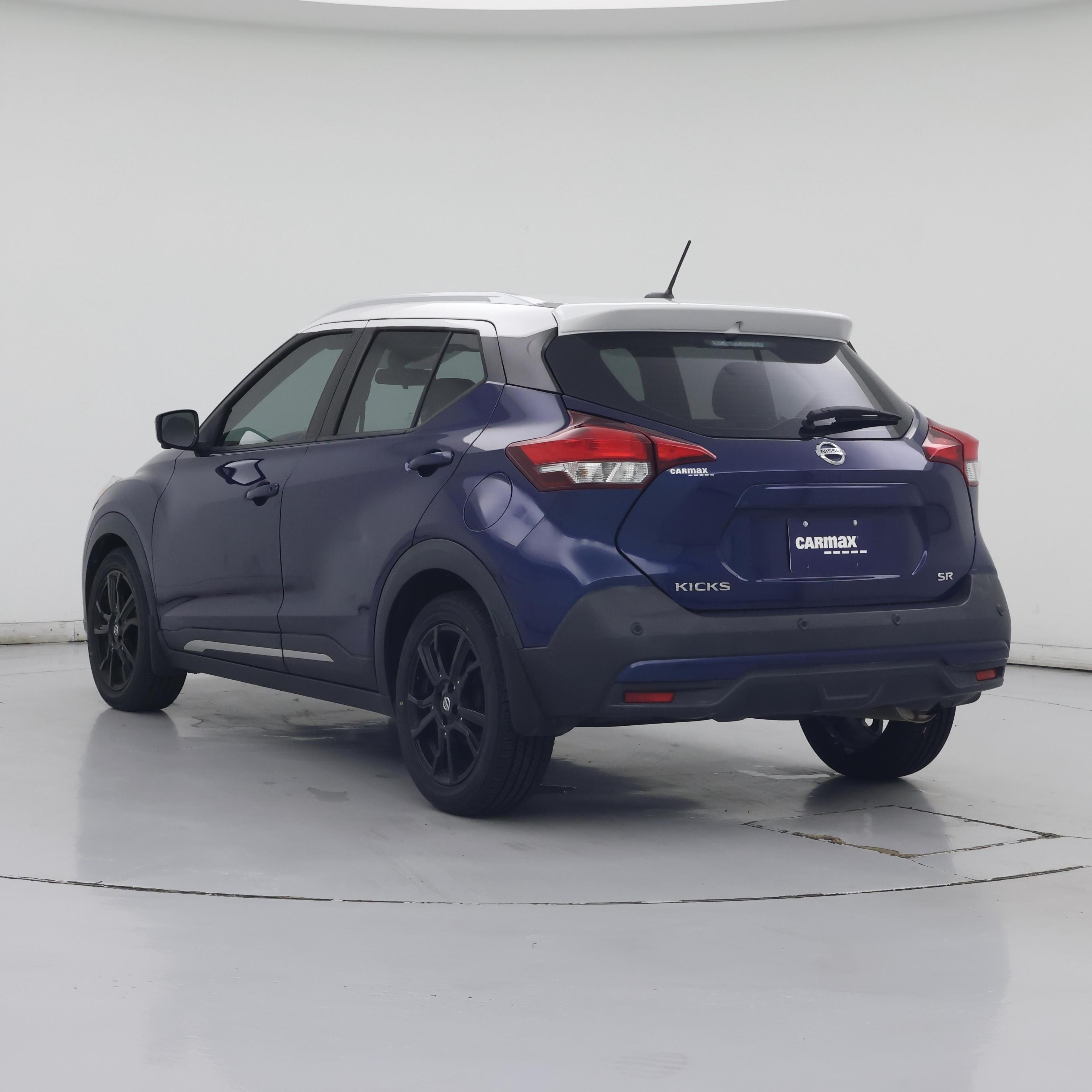 Thumbnail: 2020 Nissan Kicks - 2