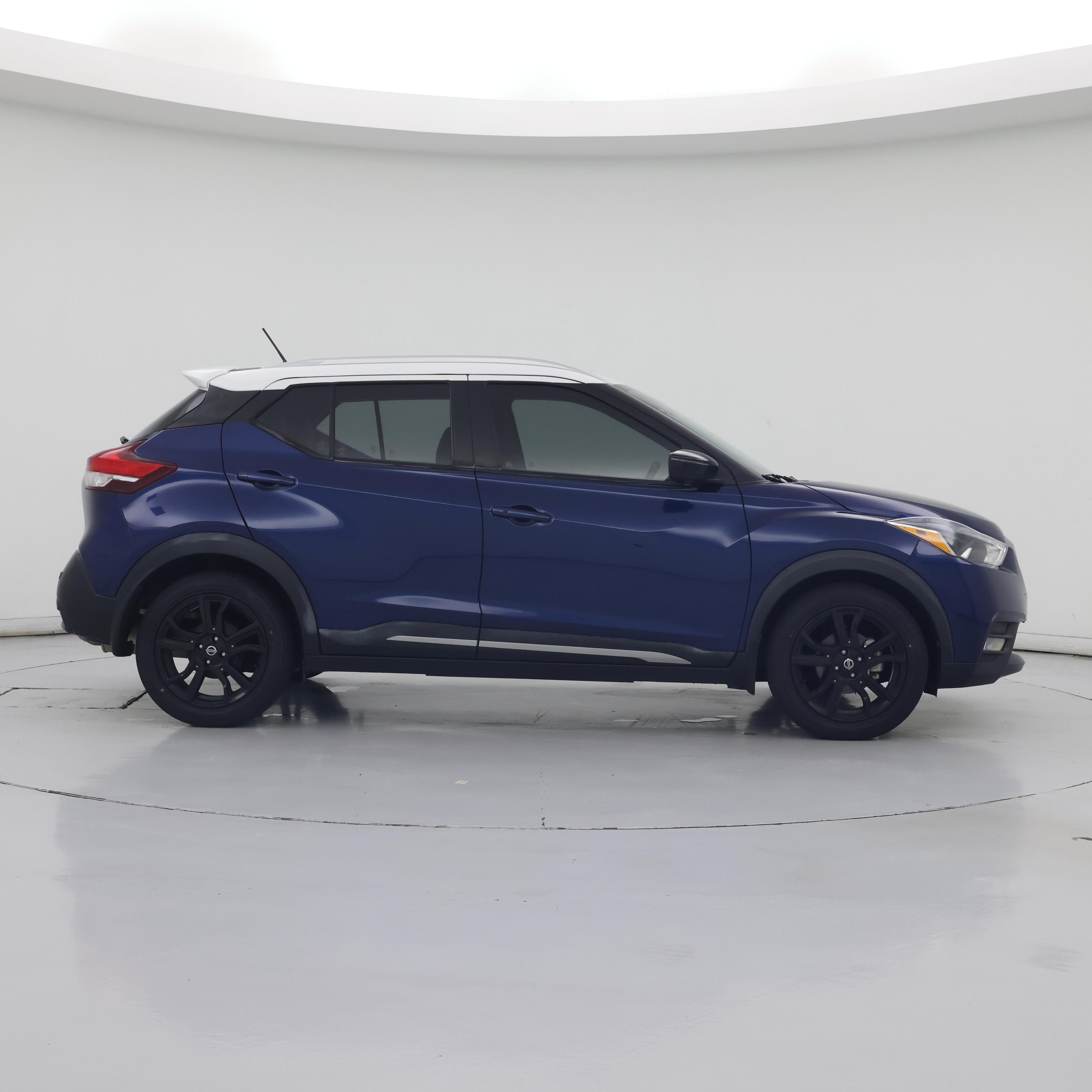 Thumbnail: 2020 Nissan Kicks - 7